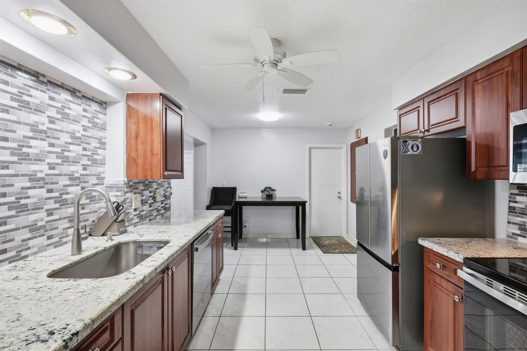 Westwood Commy 4 77-45 B - Residential