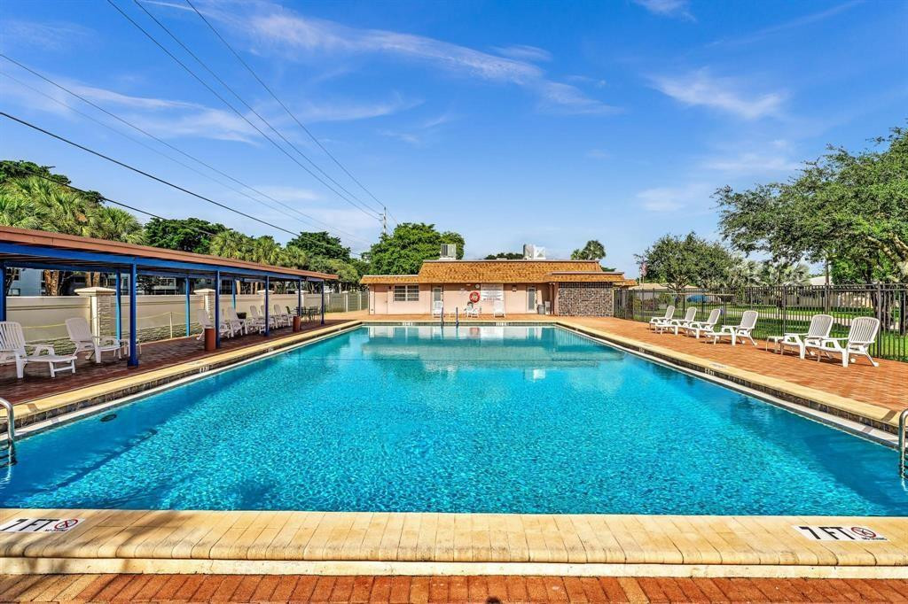 Westwood Commy 4 77-45 B - Residential