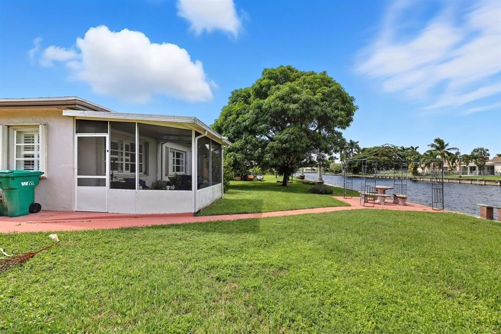 Westwood Commy 4 77-45 B - Residential