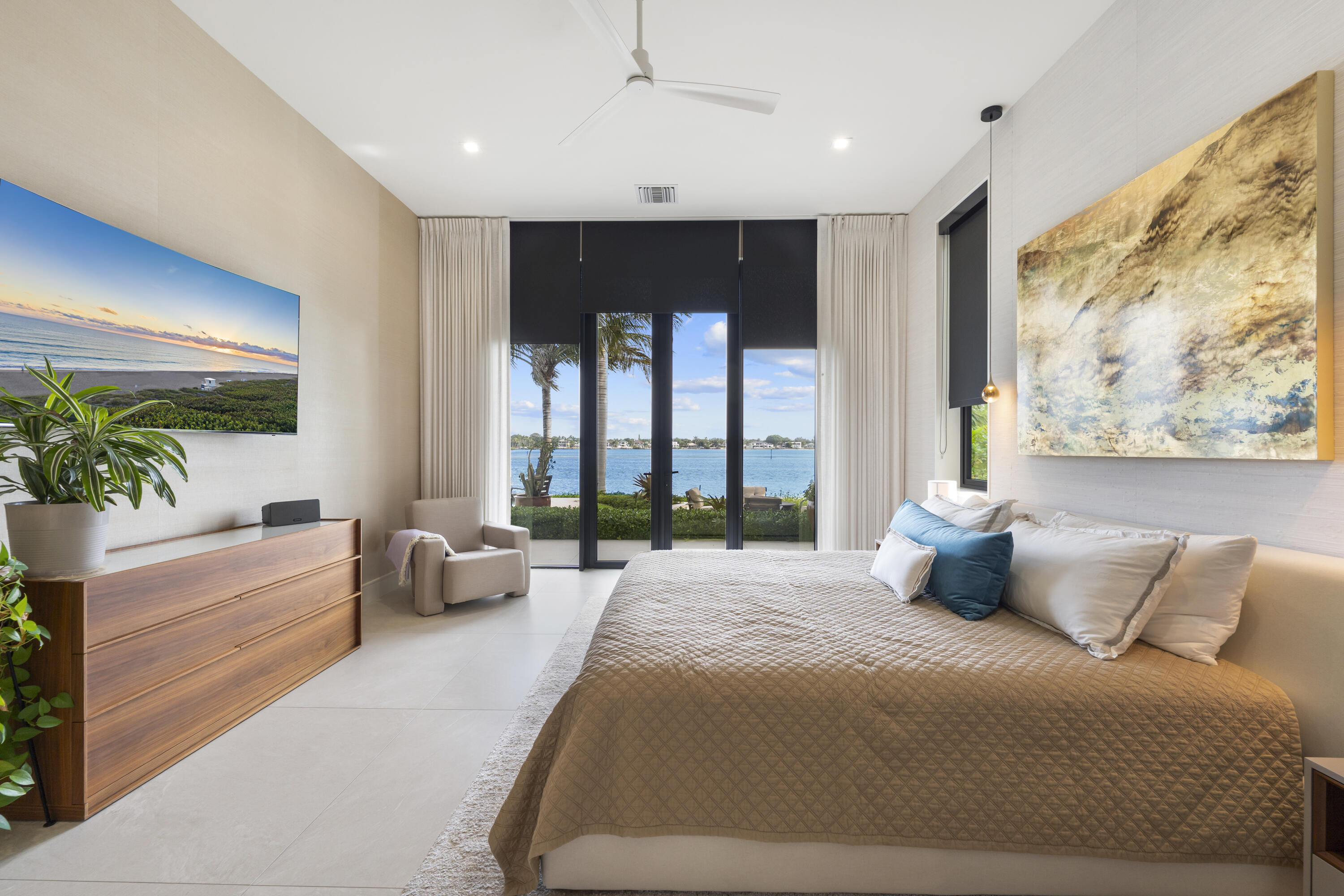 ANCHORAGE POINT - Residential