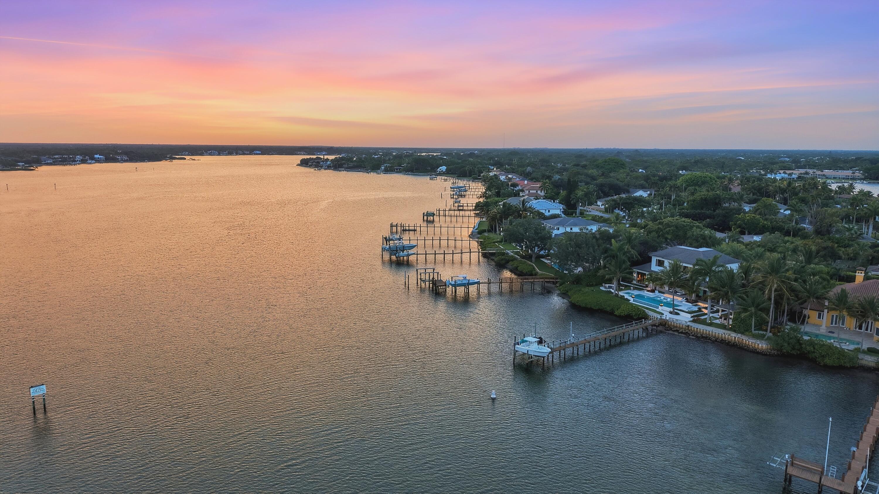 ANCHORAGE POINT - Residential
