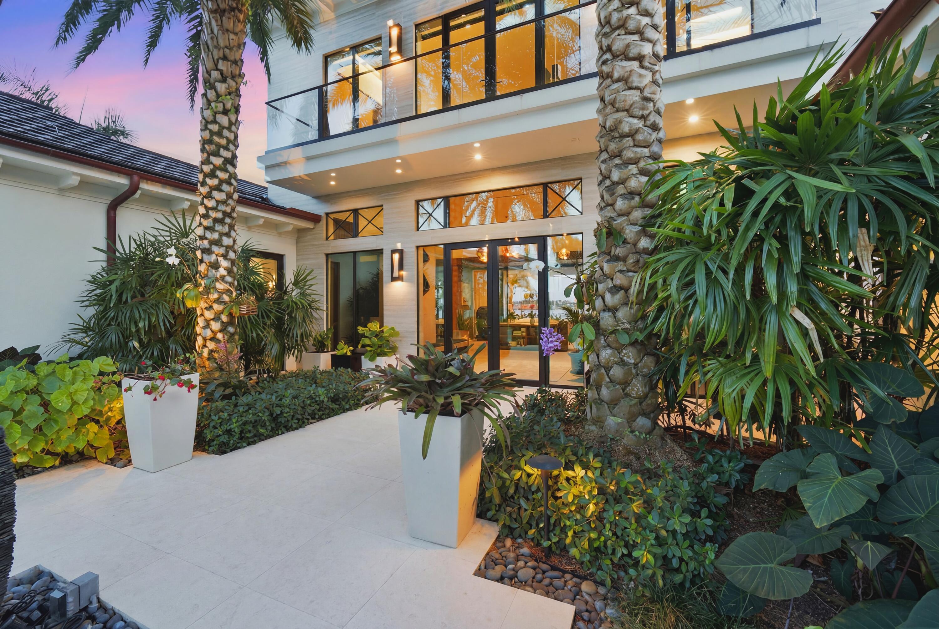 ANCHORAGE POINT - Residential
