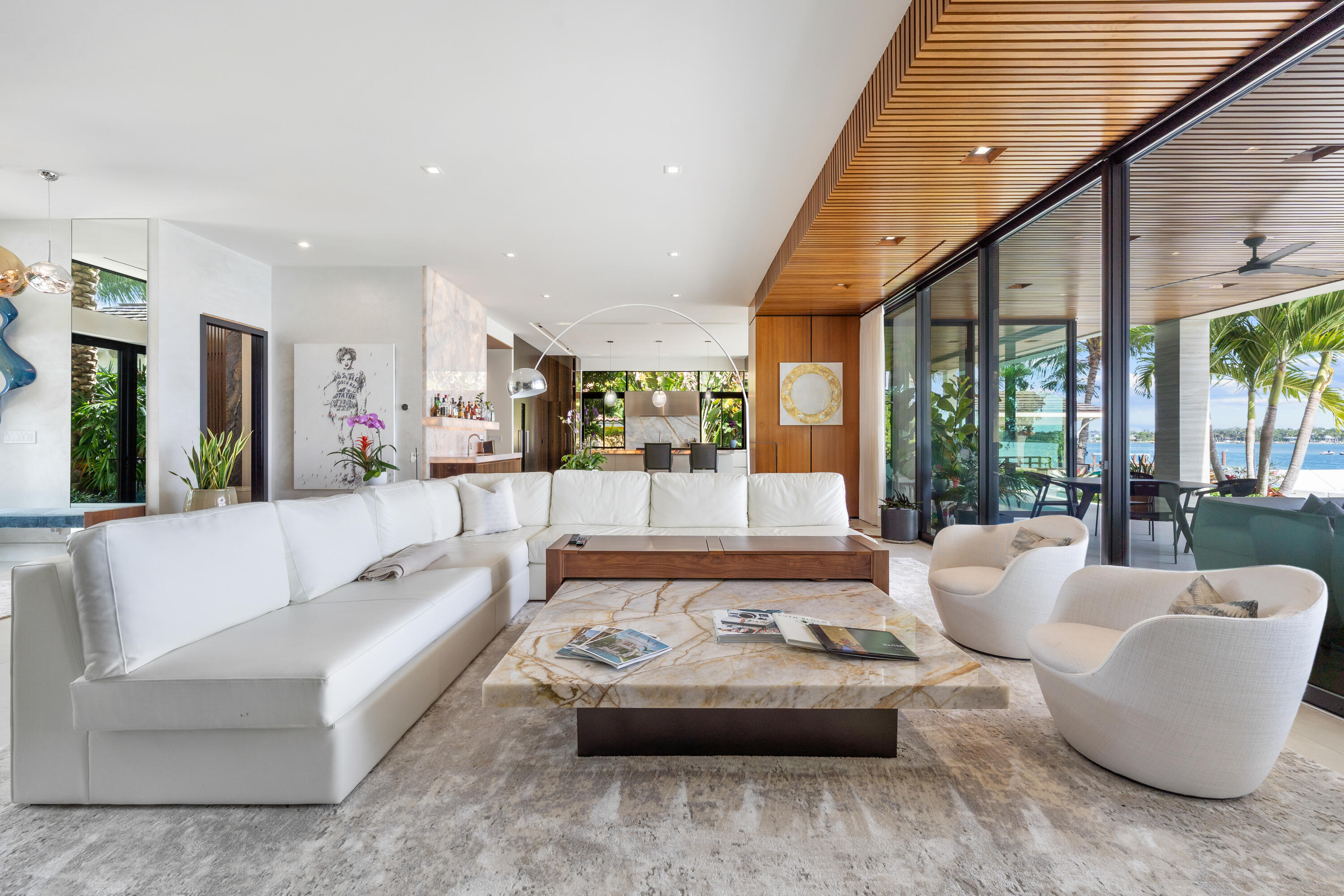 ANCHORAGE POINT - Residential