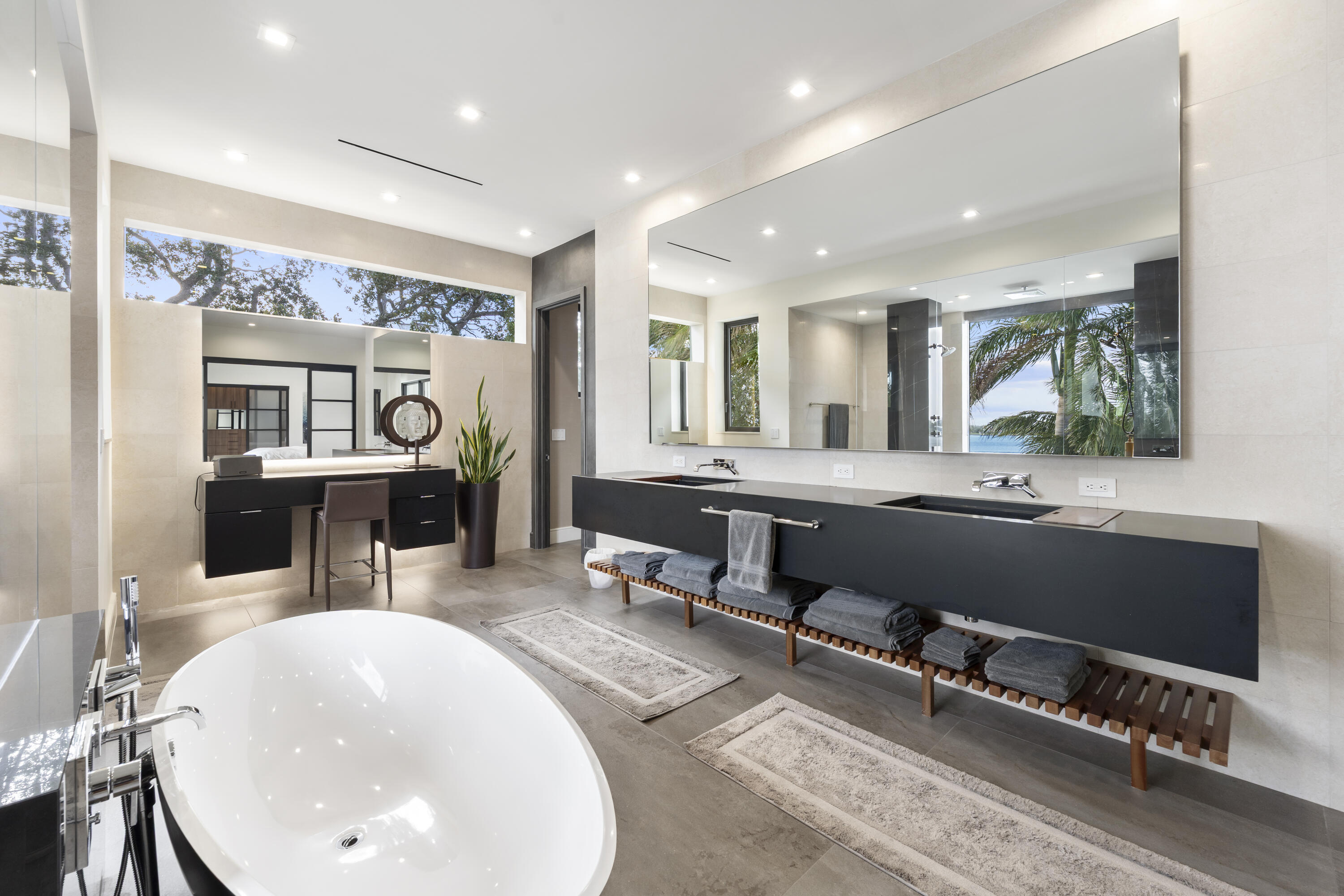 ANCHORAGE POINT - Residential