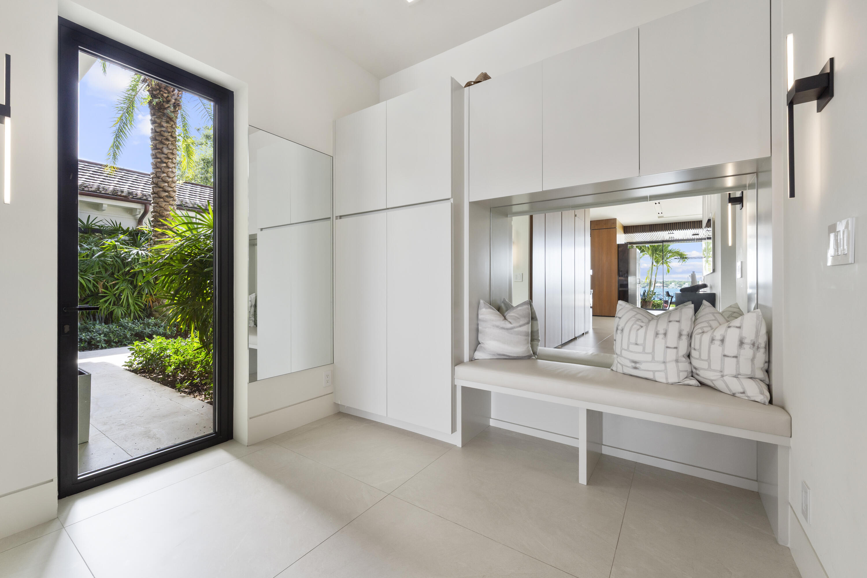 ANCHORAGE POINT - Residential