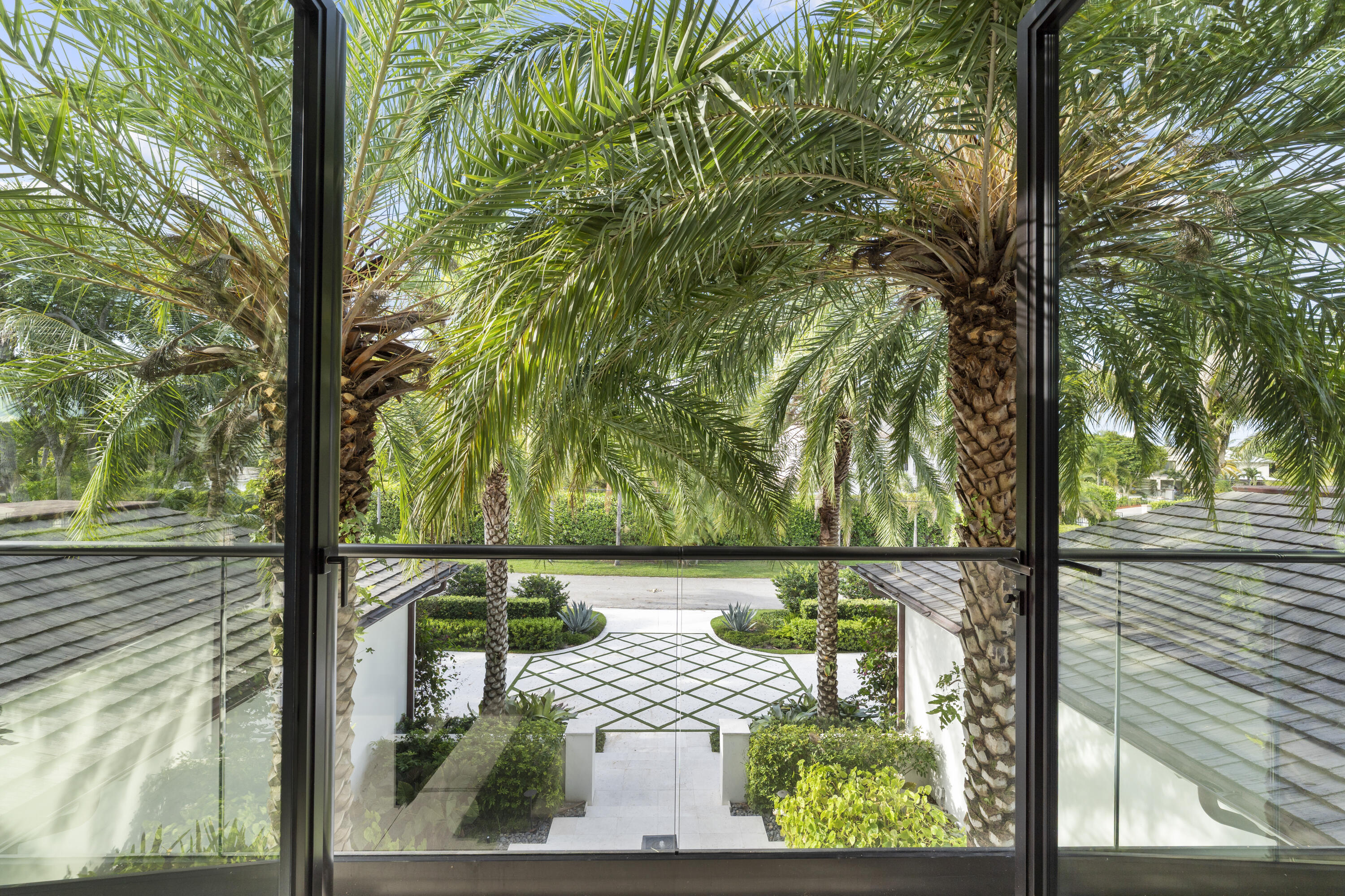 ANCHORAGE POINT - Residential