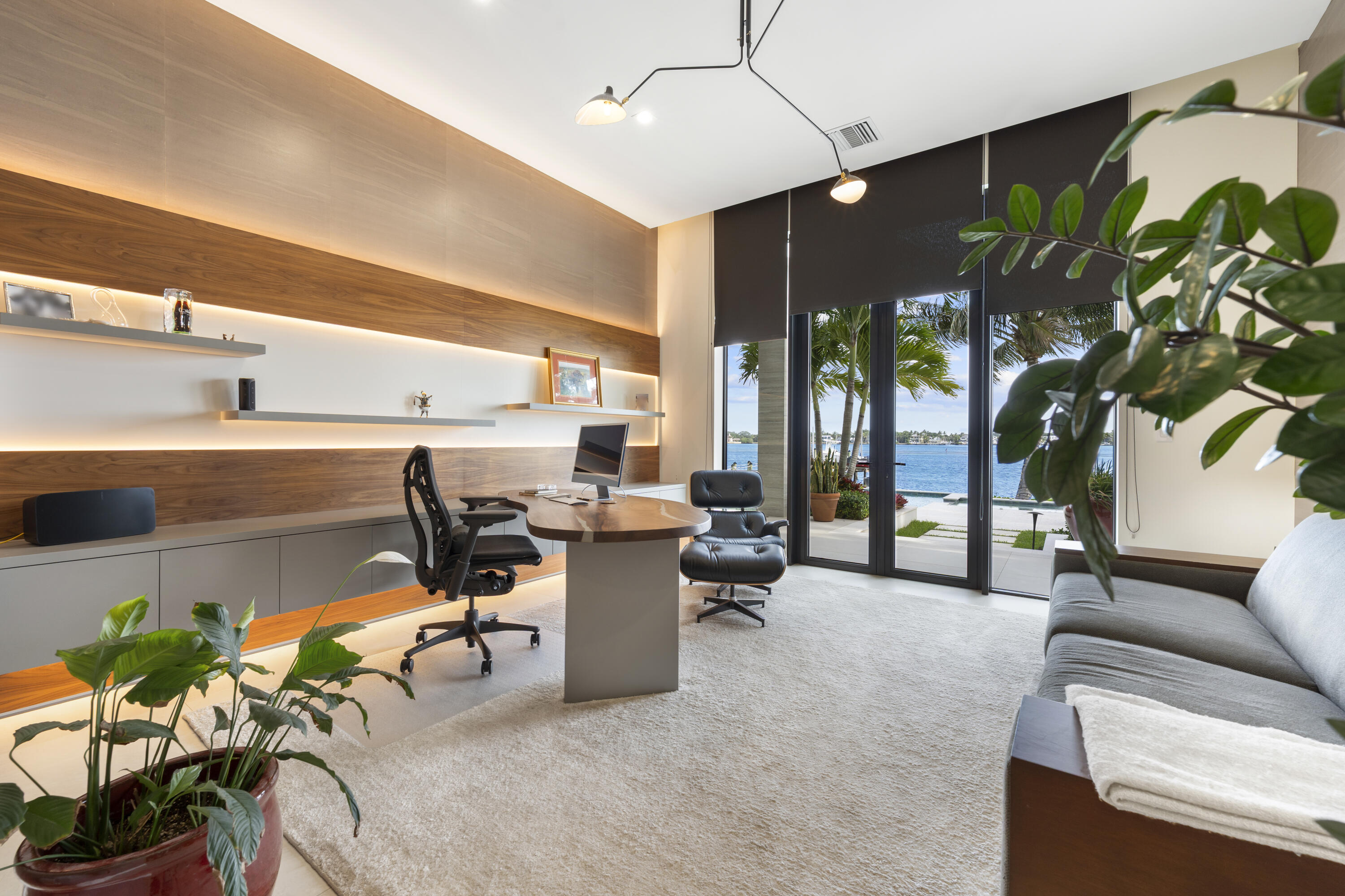 ANCHORAGE POINT - Residential