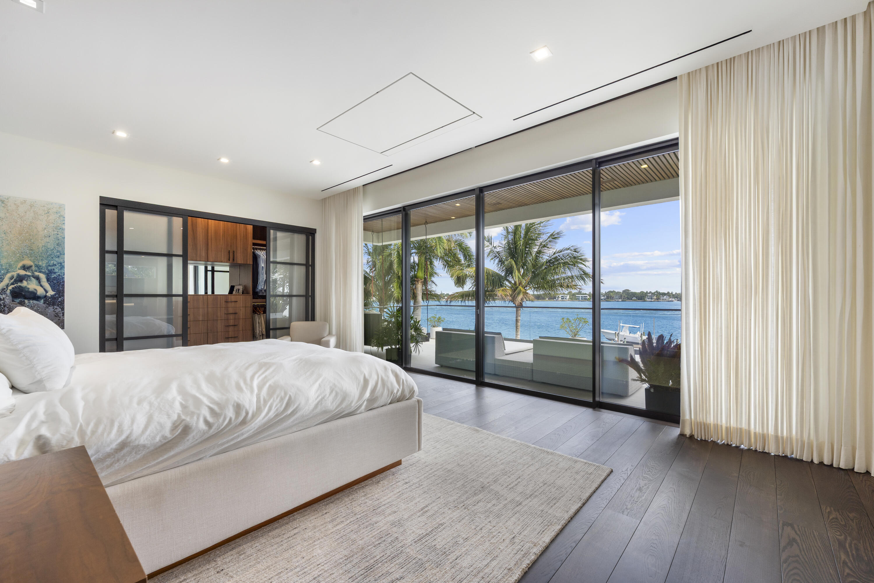 ANCHORAGE POINT - Residential