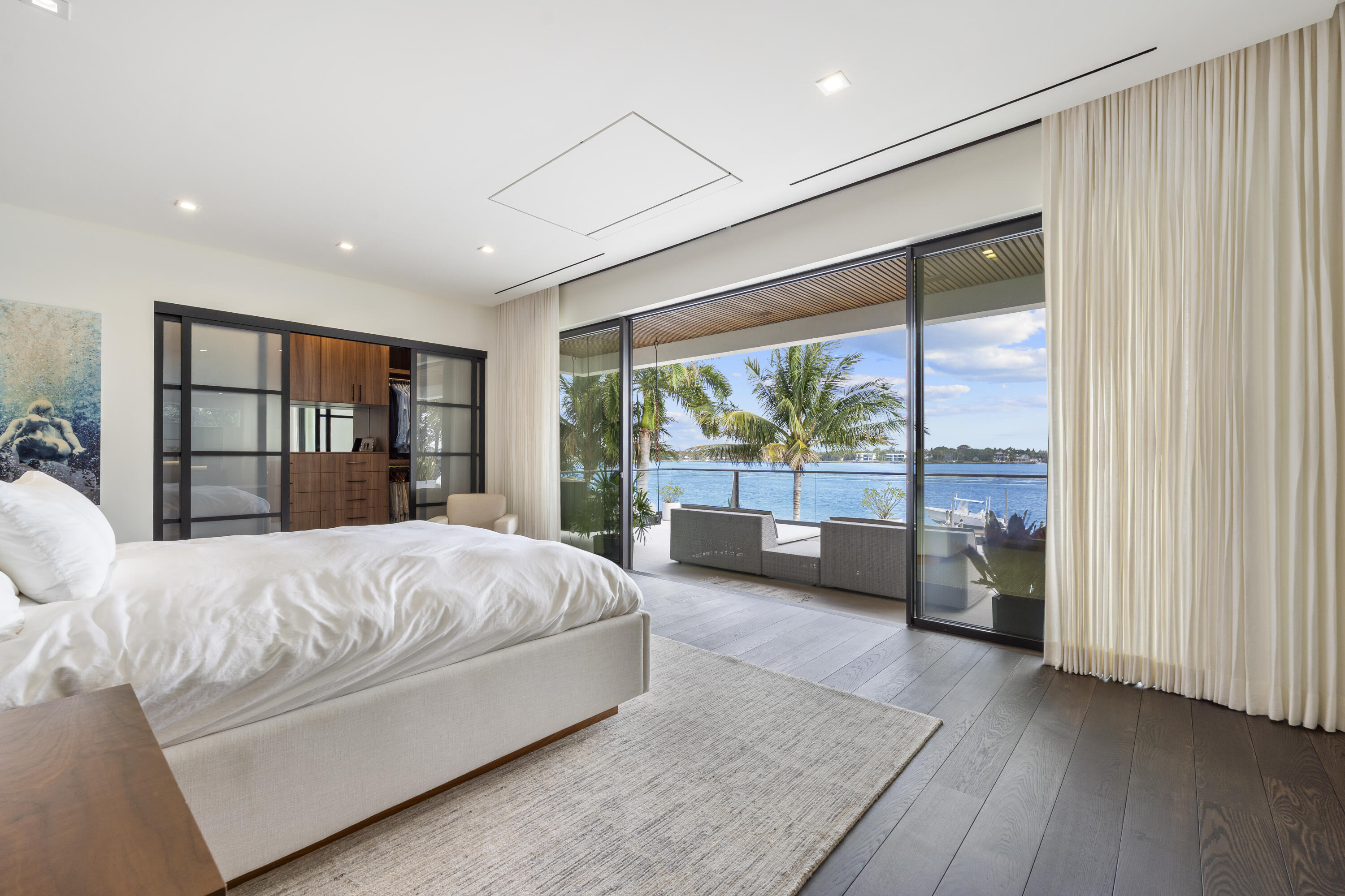 ANCHORAGE POINT - Residential