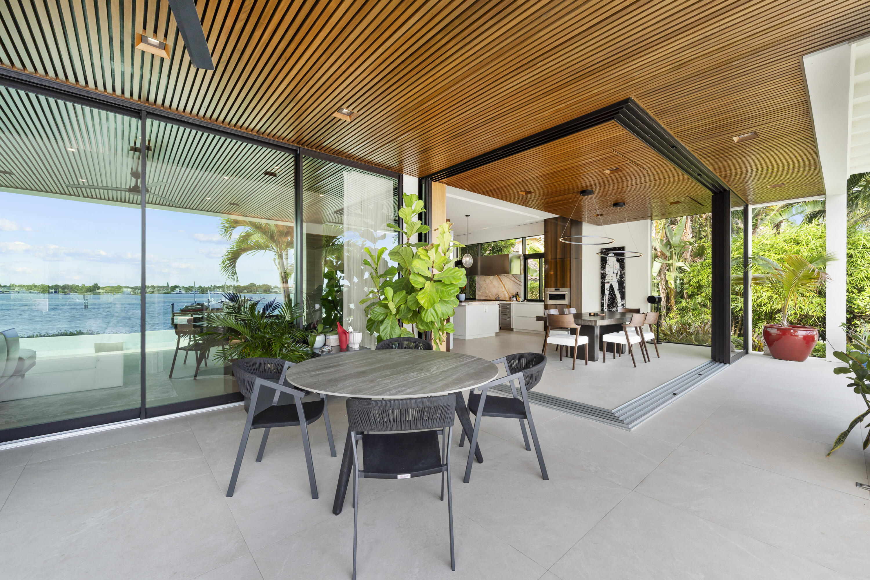 ANCHORAGE POINT - Residential