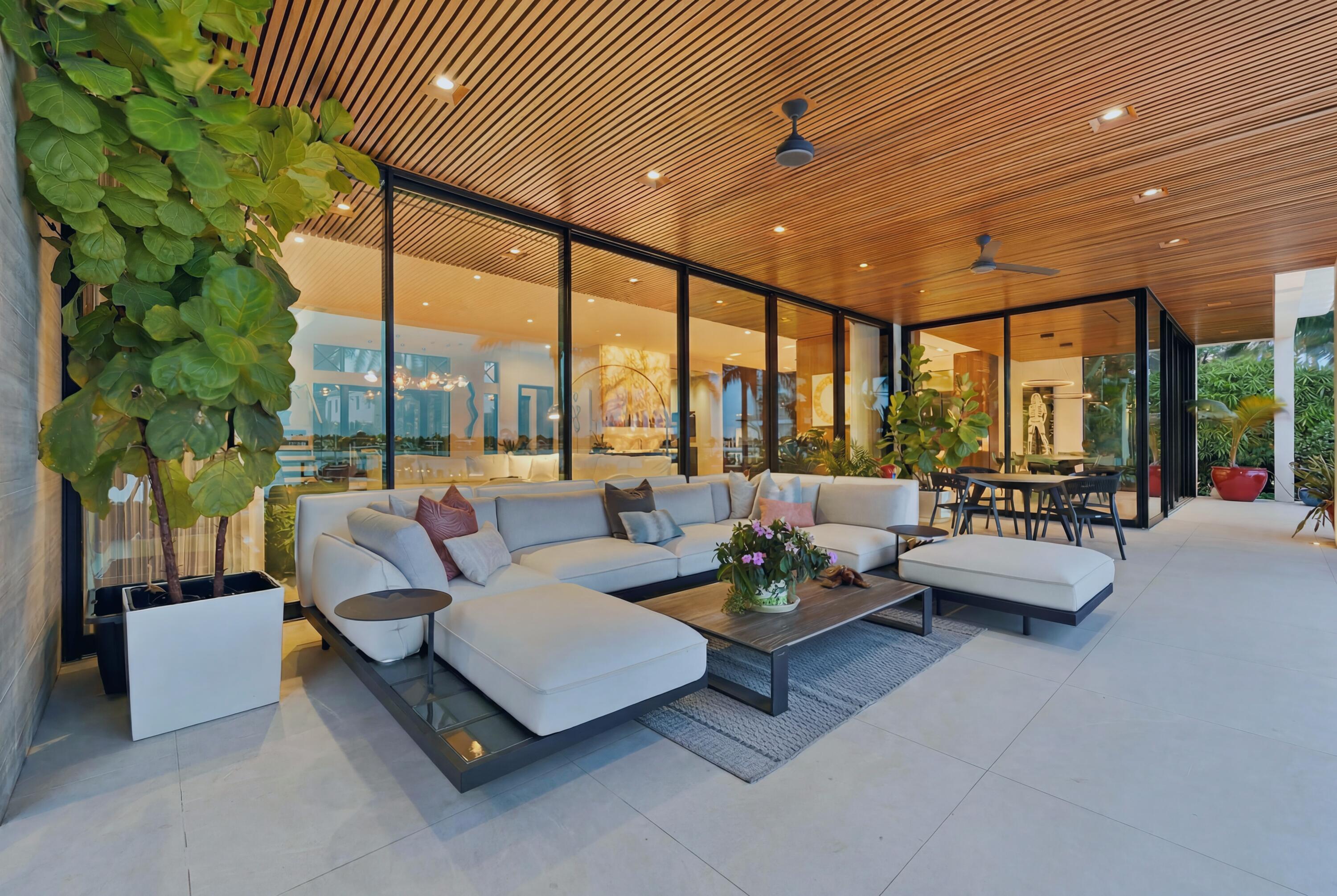 ANCHORAGE POINT - Residential