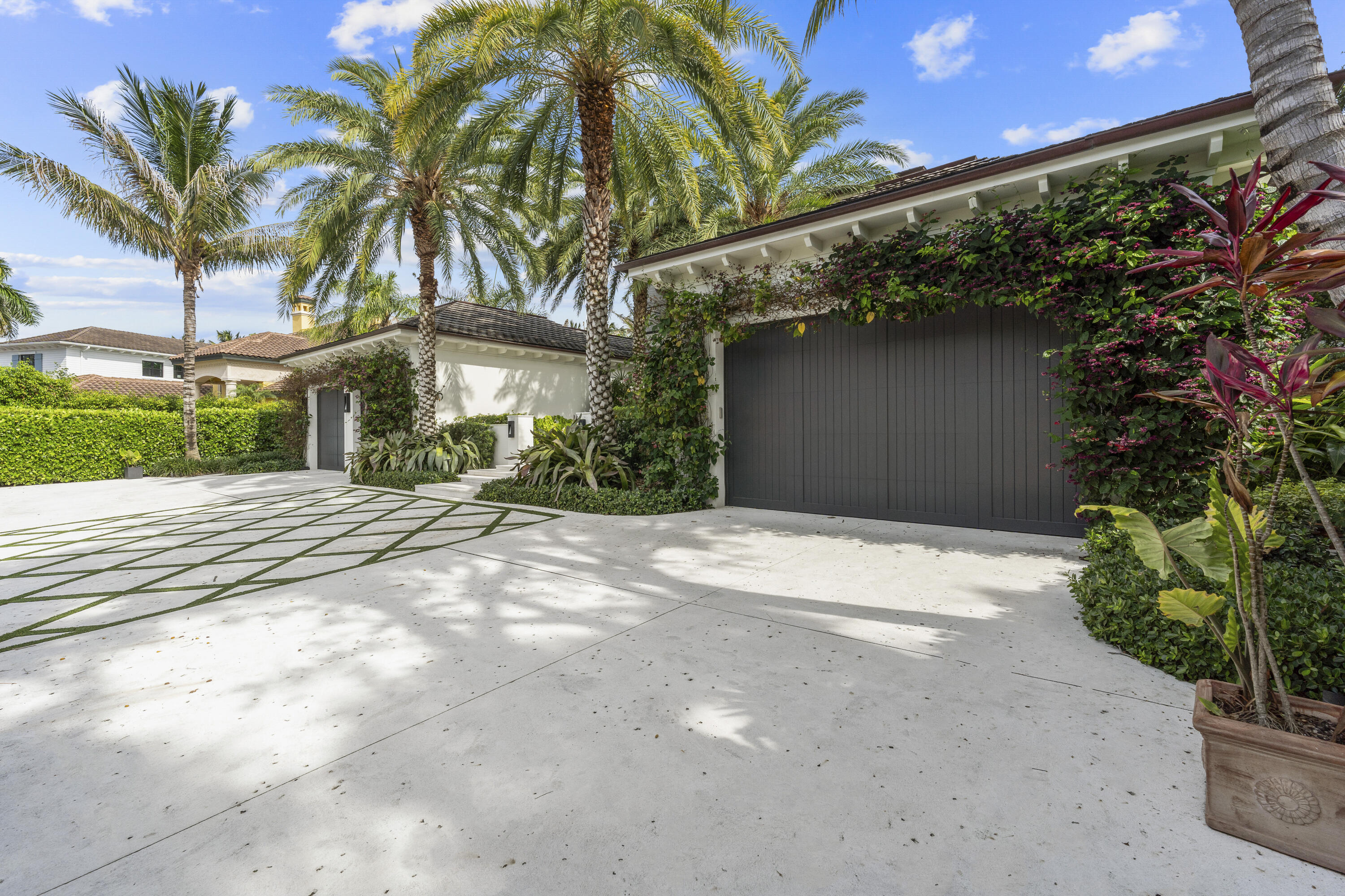 ANCHORAGE POINT - Residential