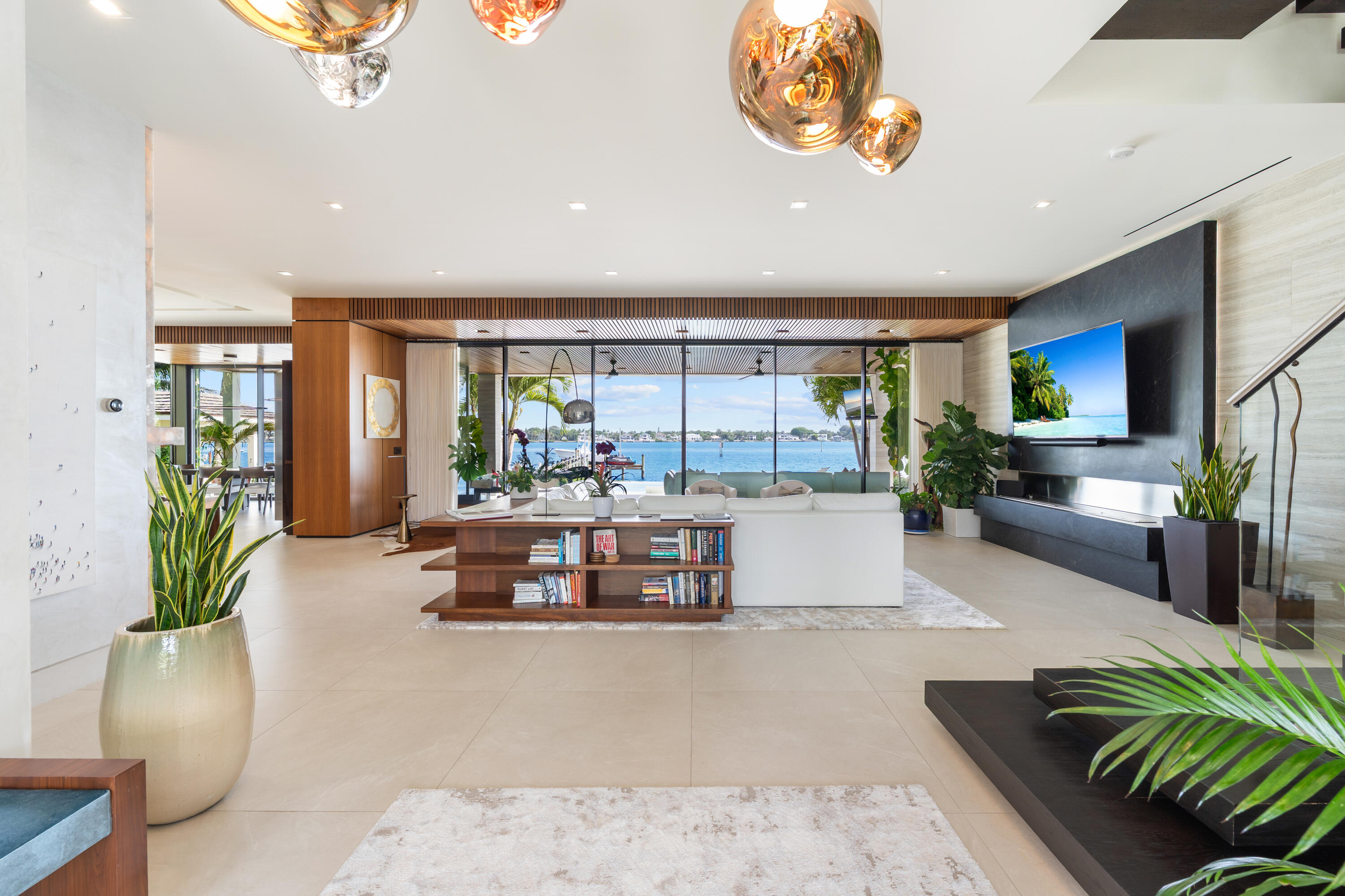 ANCHORAGE POINT - Residential