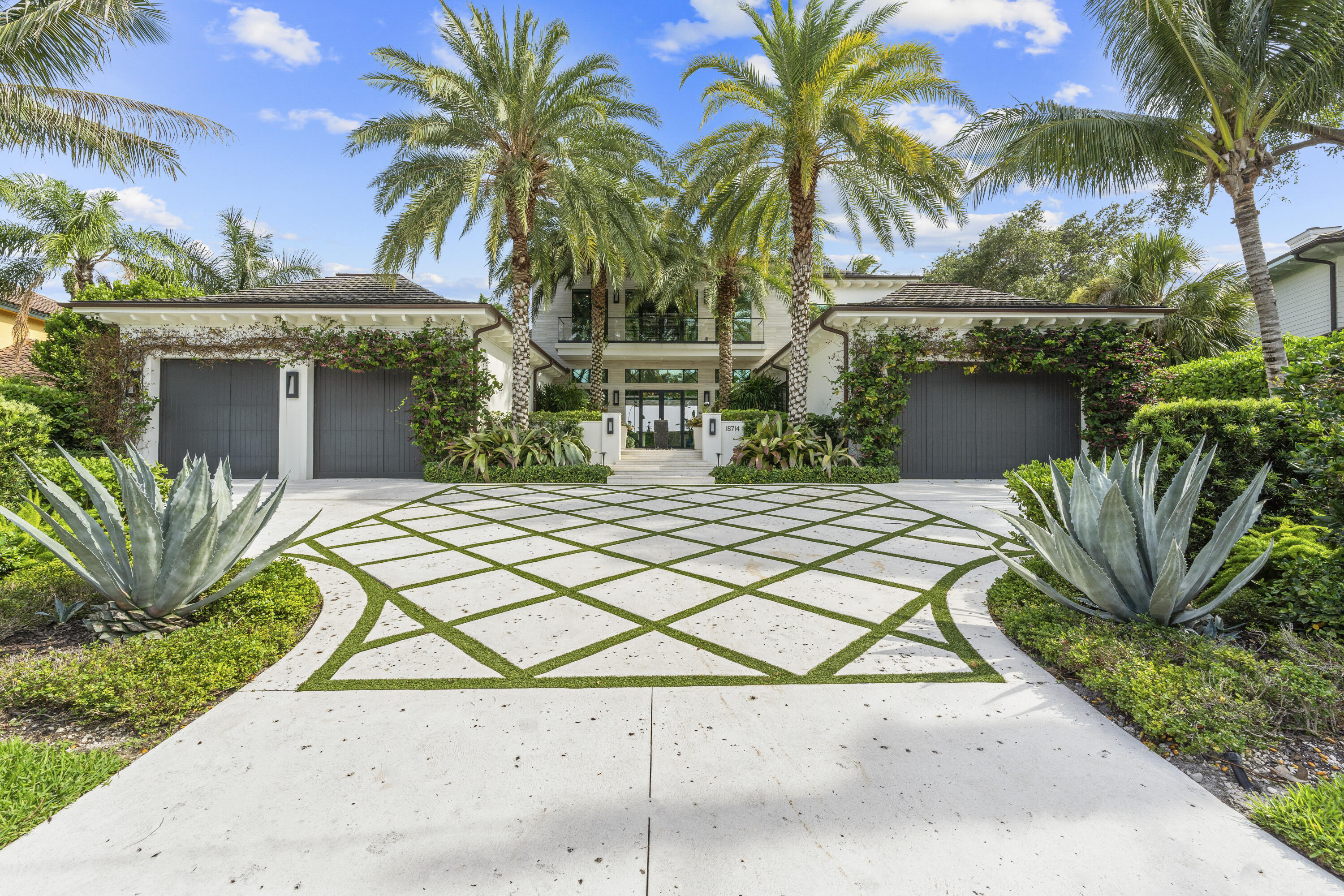 ANCHORAGE POINT - Residential