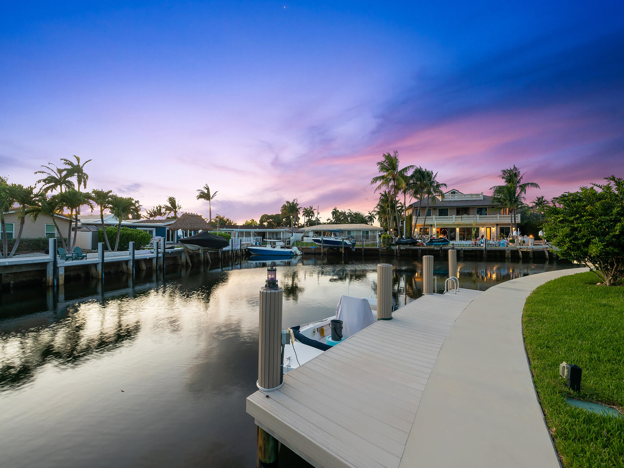 CORAL KEY VILLAS 2ND SEC - Residential
