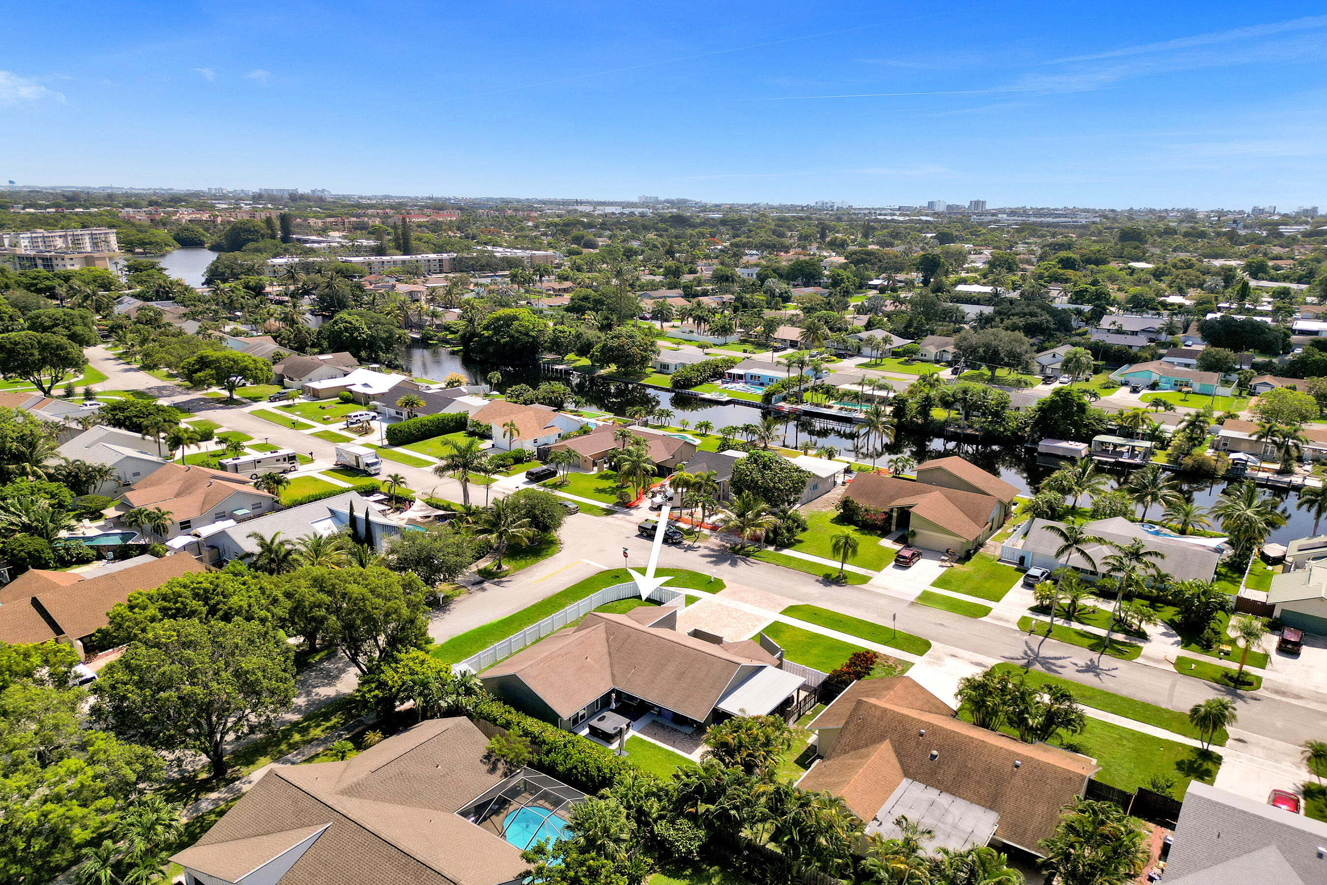TROPIC PALMS 2 - Residential
