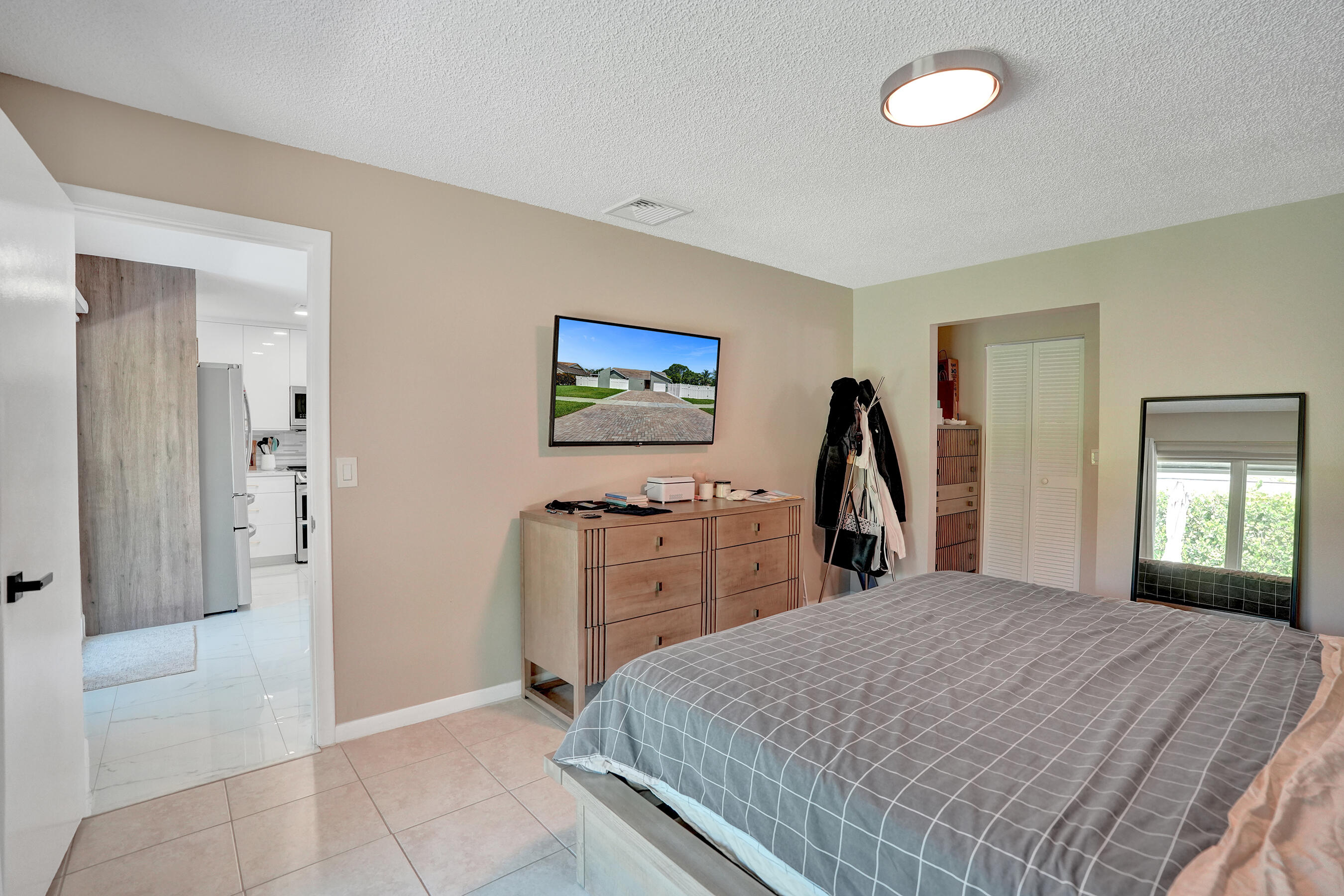 TROPIC PALMS 2 - Residential