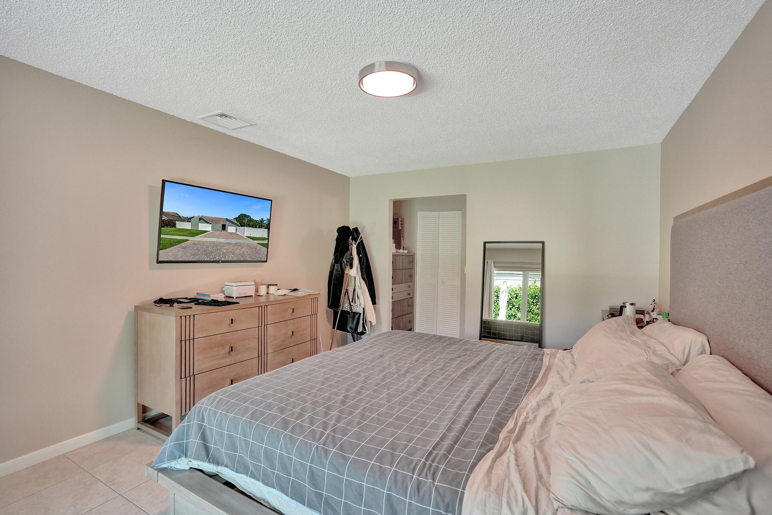 TROPIC PALMS 2 - Residential