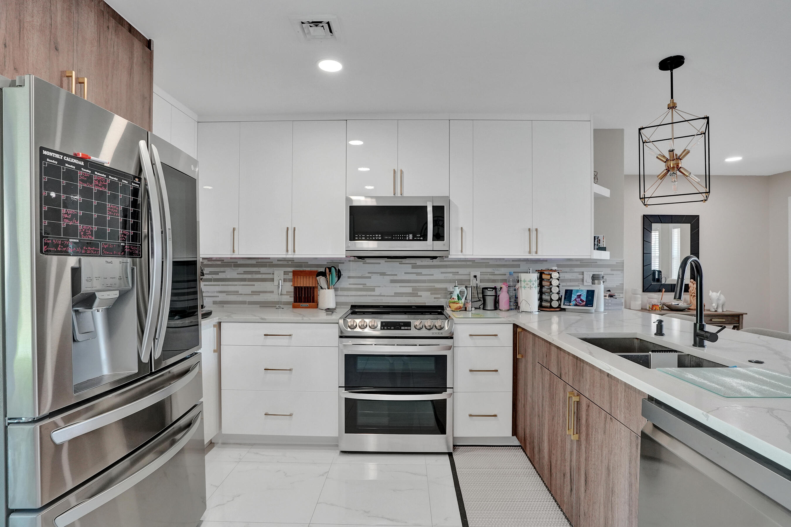 TROPIC PALMS 2 - Residential