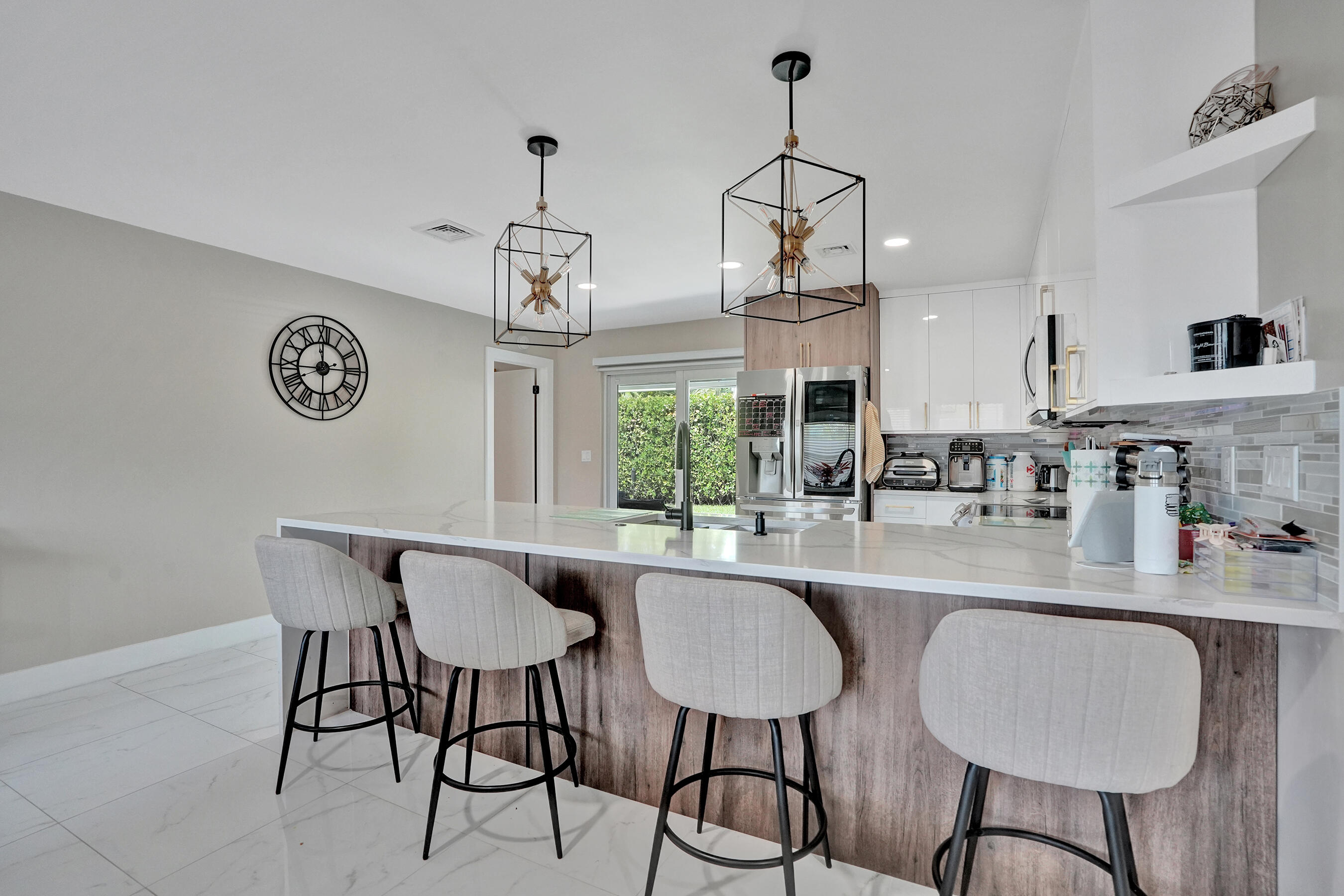 TROPIC PALMS 2 - Residential