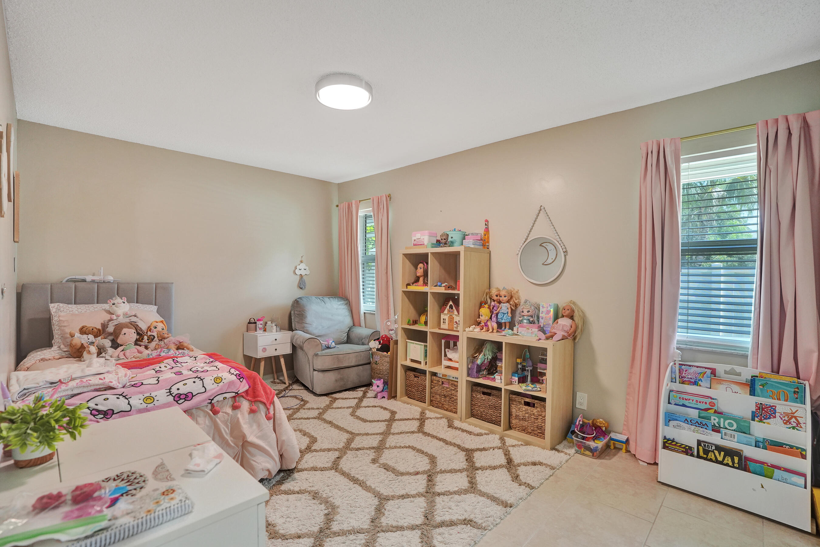 TROPIC PALMS 2 - Residential