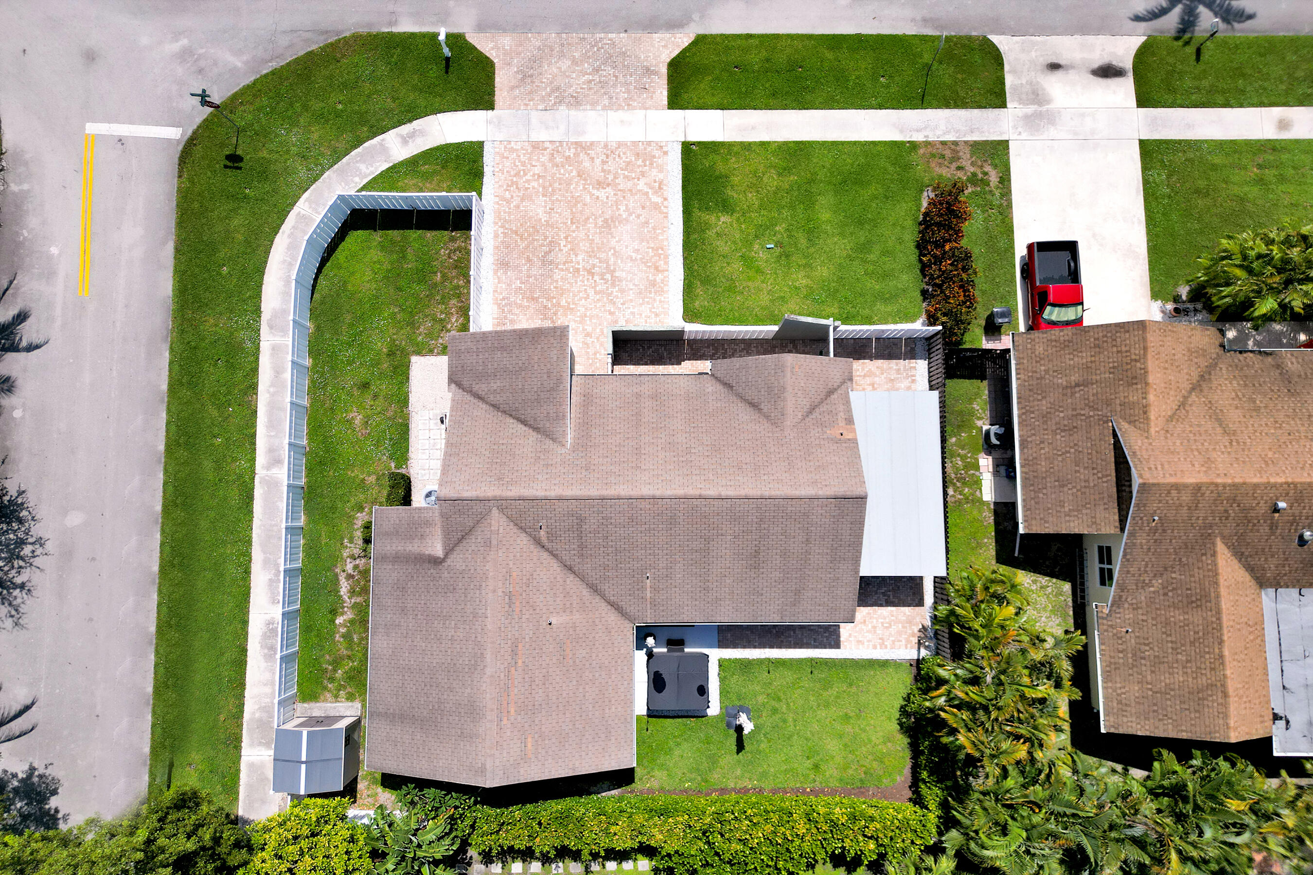 TROPIC PALMS 2 - Residential
