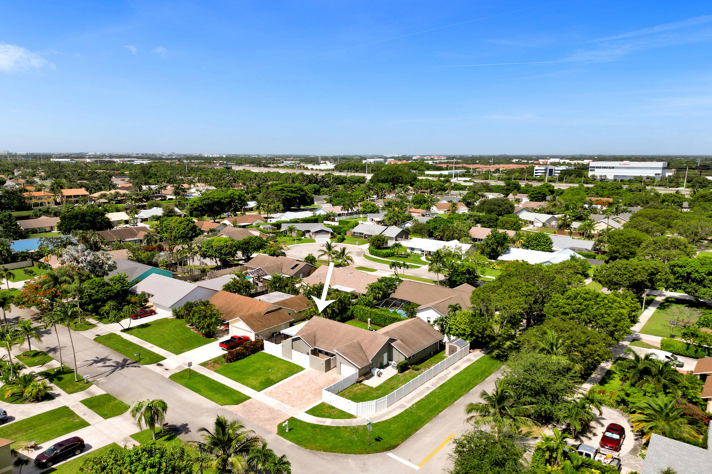 TROPIC PALMS 2 - Residential