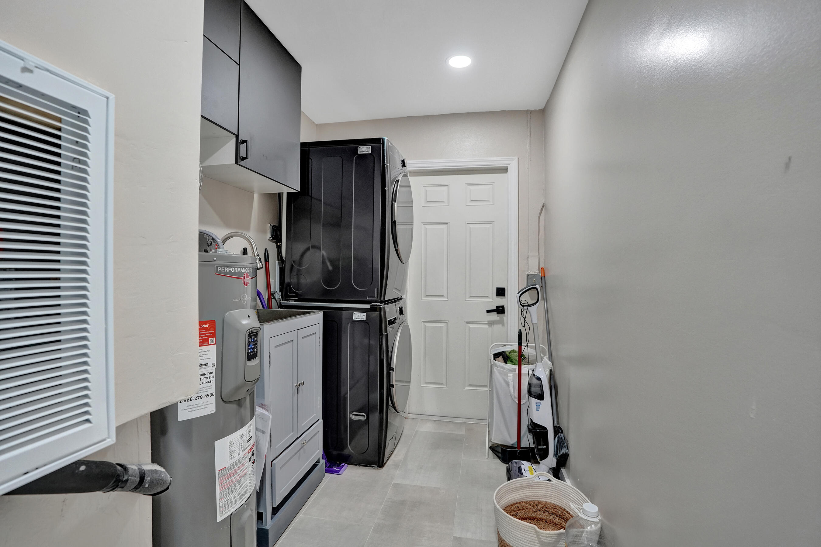 TROPIC PALMS 2 - Residential
