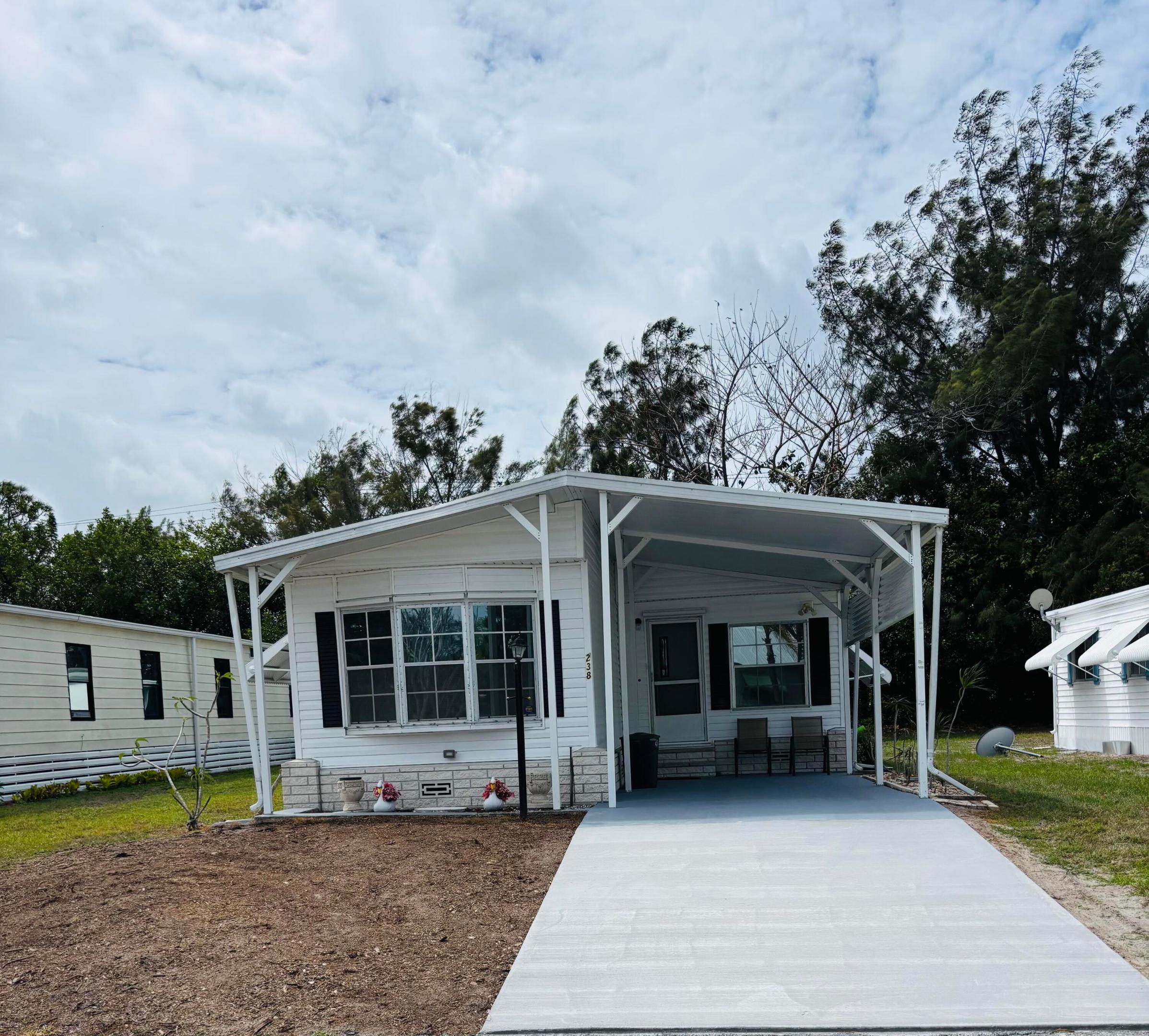 Spanish Lakes Golf Village - Residential