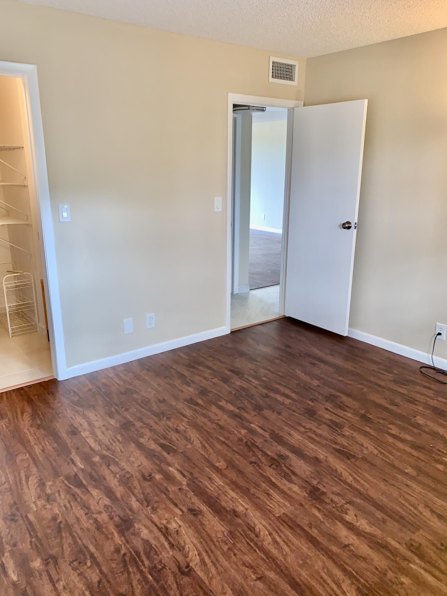 ROLLING HILLS GOLF AND TENNIS - Residential Lease