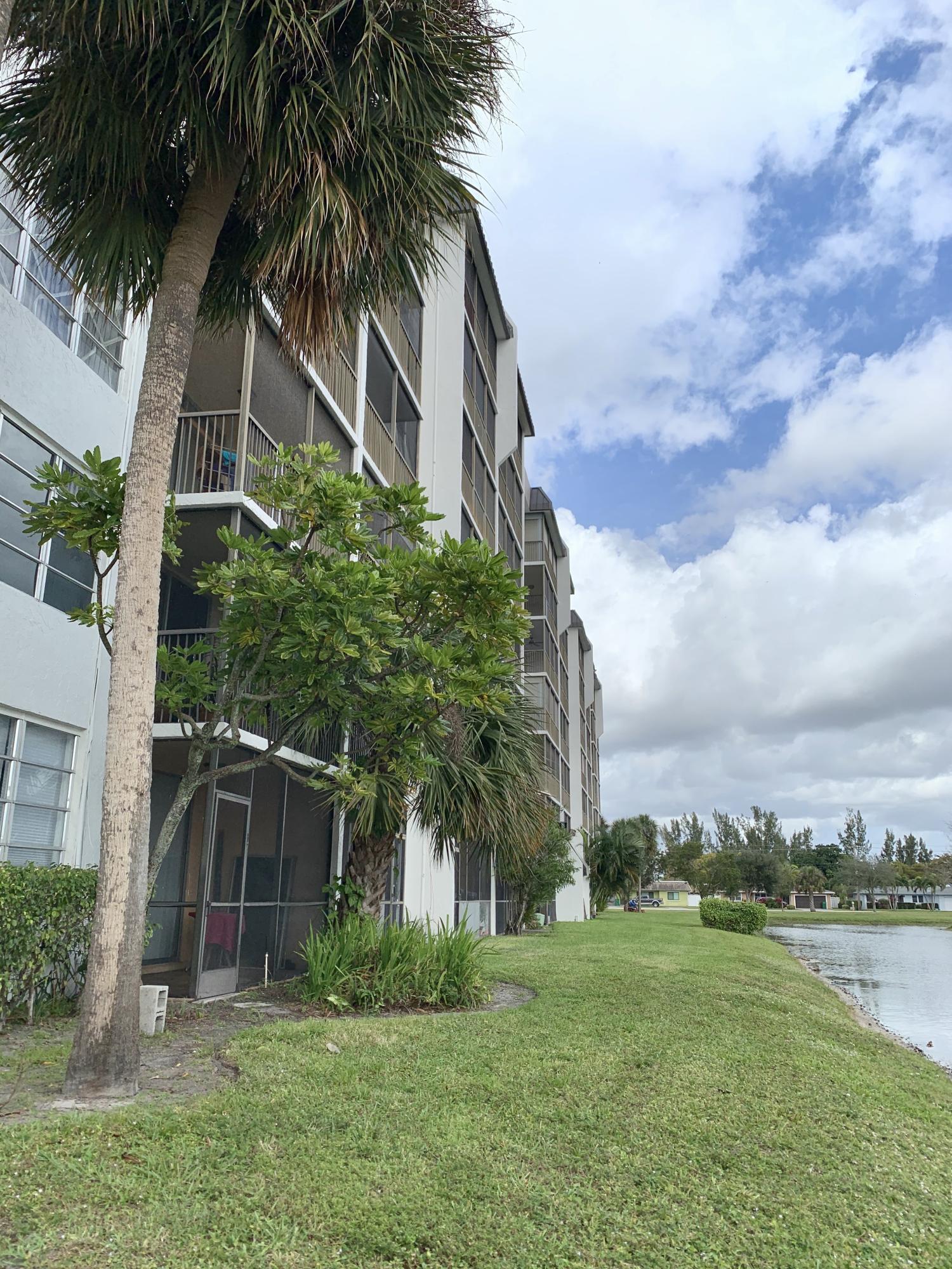 ROLLING HILLS GOLF AND TENNIS - Residential Lease