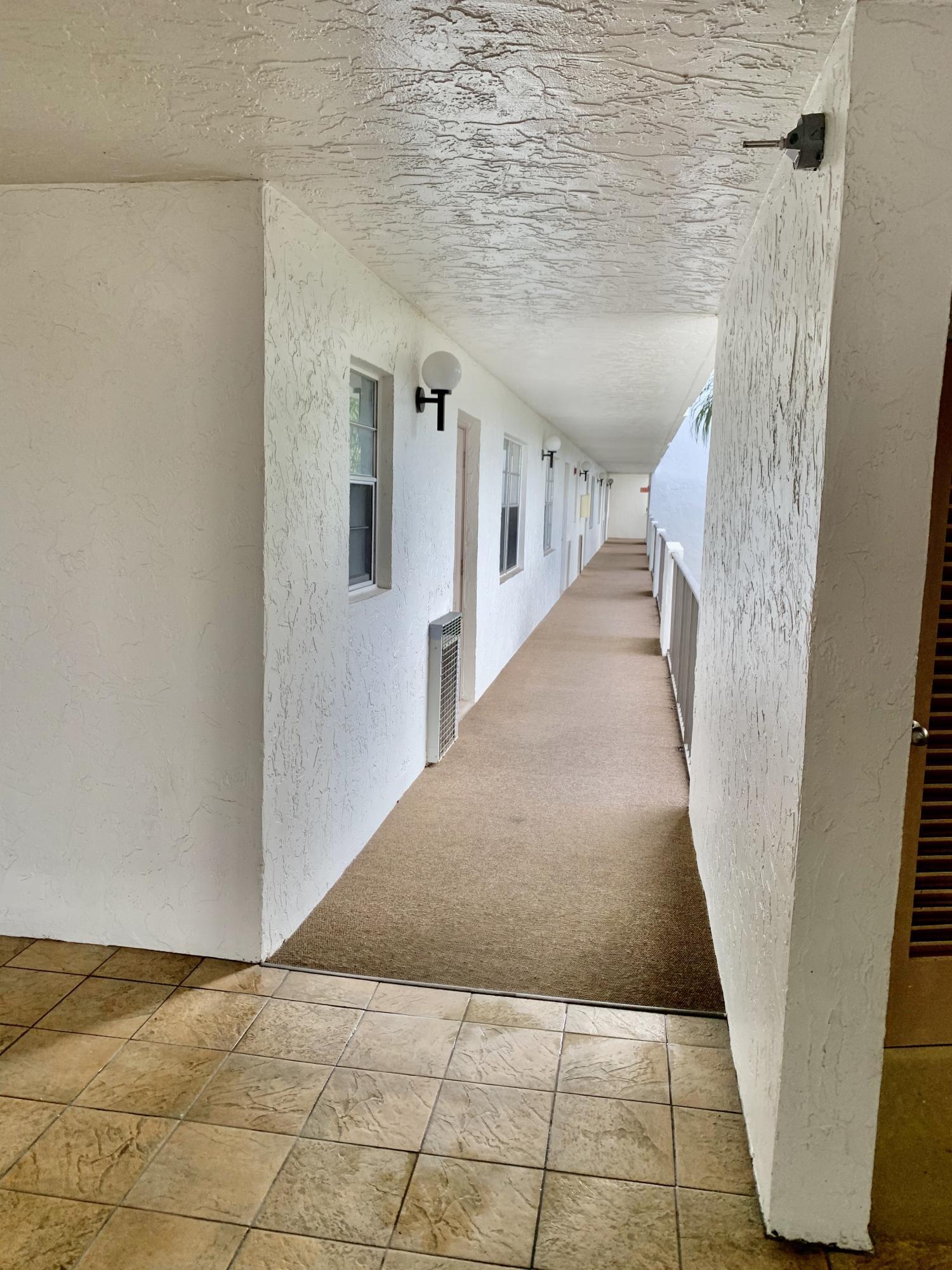 ROLLING HILLS GOLF AND TENNIS - Residential Lease