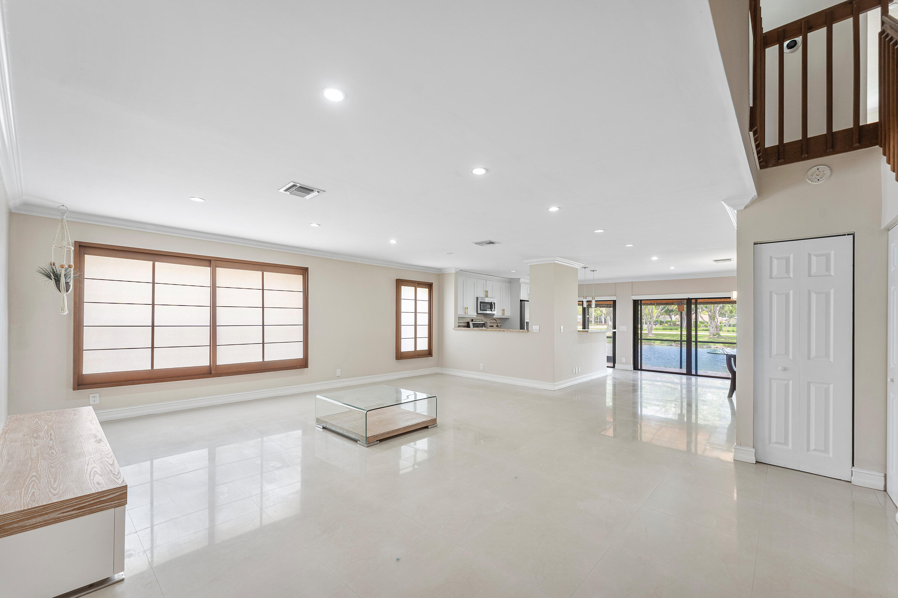 BOCA FONTANA TR E - Residential Lease