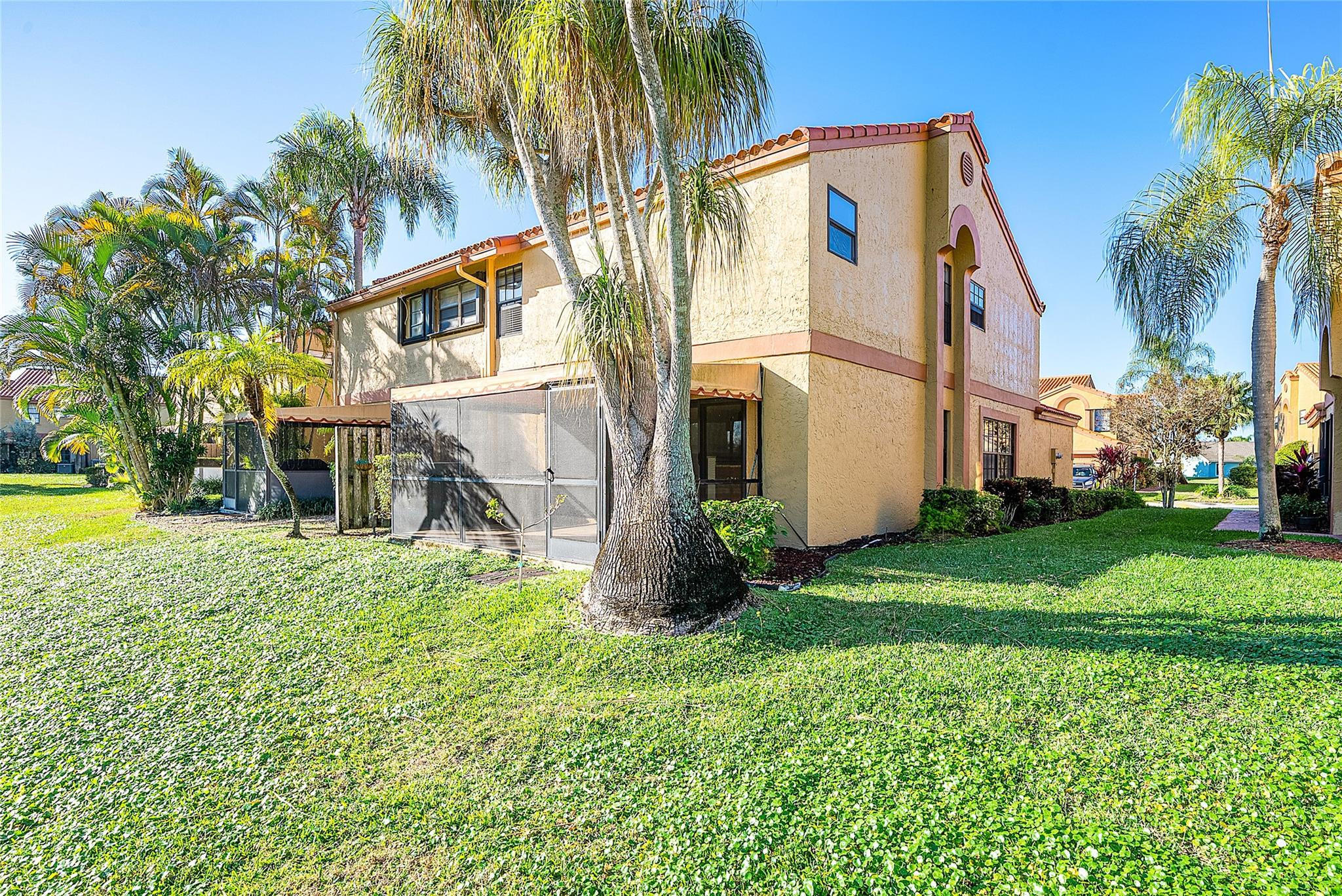 BOCA FONTANA TR E - Residential Lease