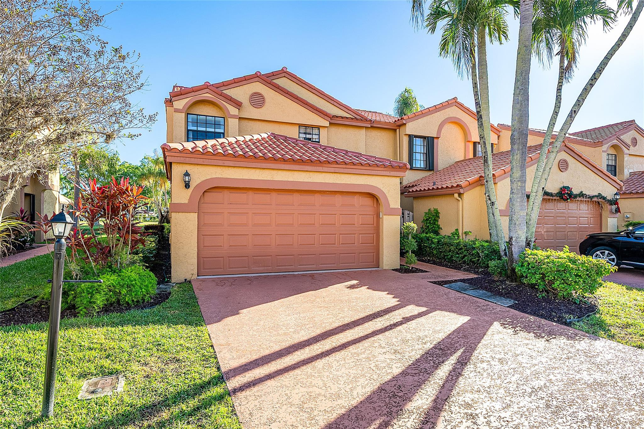 BOCA FONTANA TR E - Residential Lease