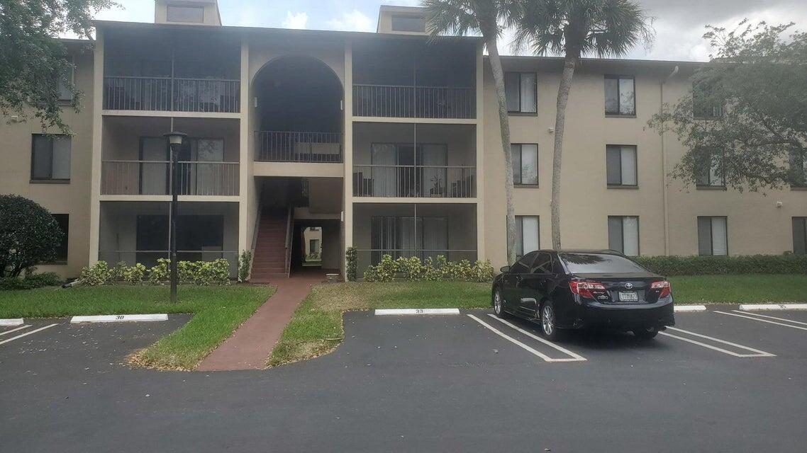 CHARTER CLUB OF PALM BEACH CONDO - Residential Lease