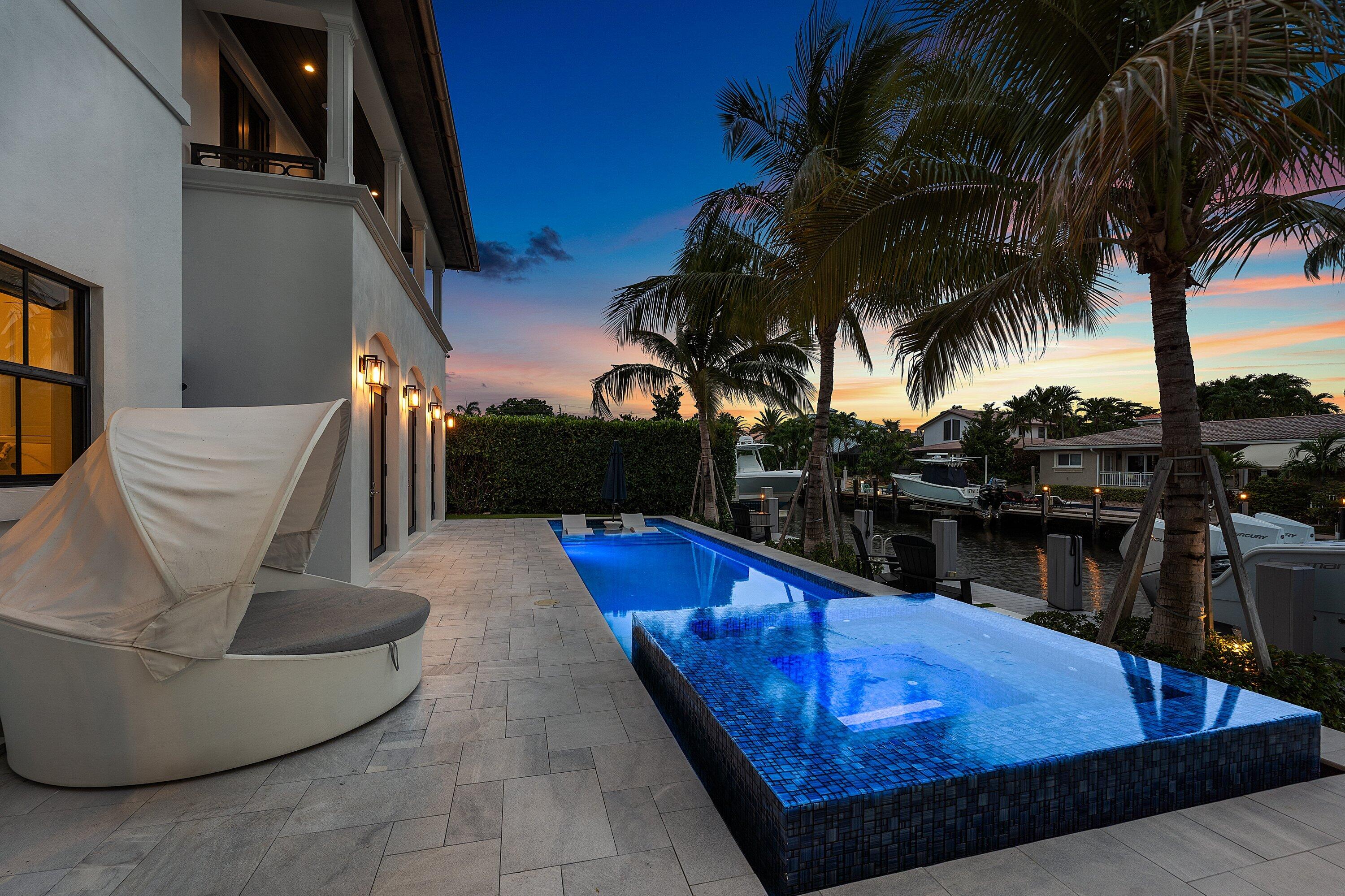 VENETIAN ISLES 2ND SEC - Residential