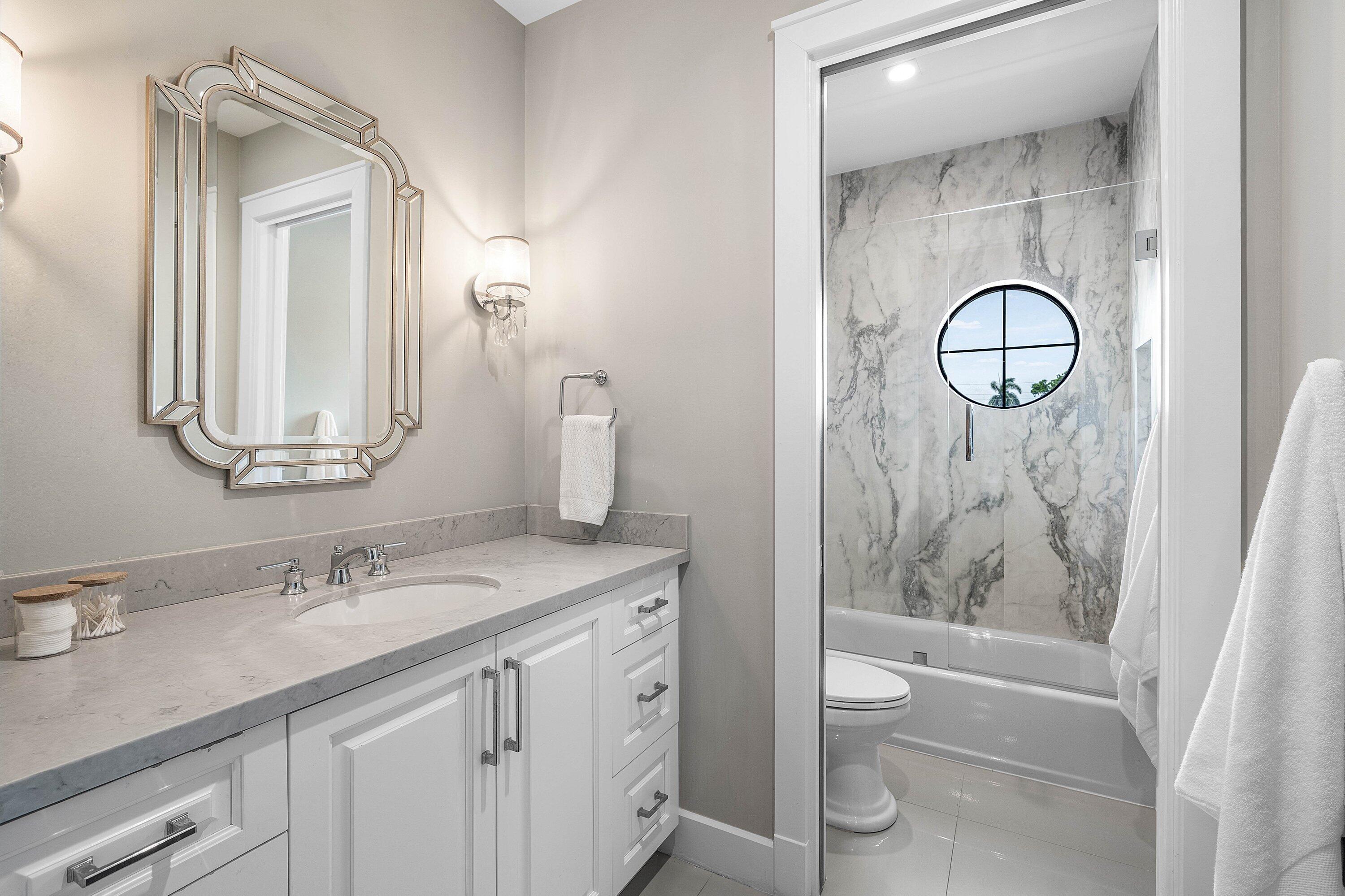 VENETIAN ISLES 2ND SEC - Residential