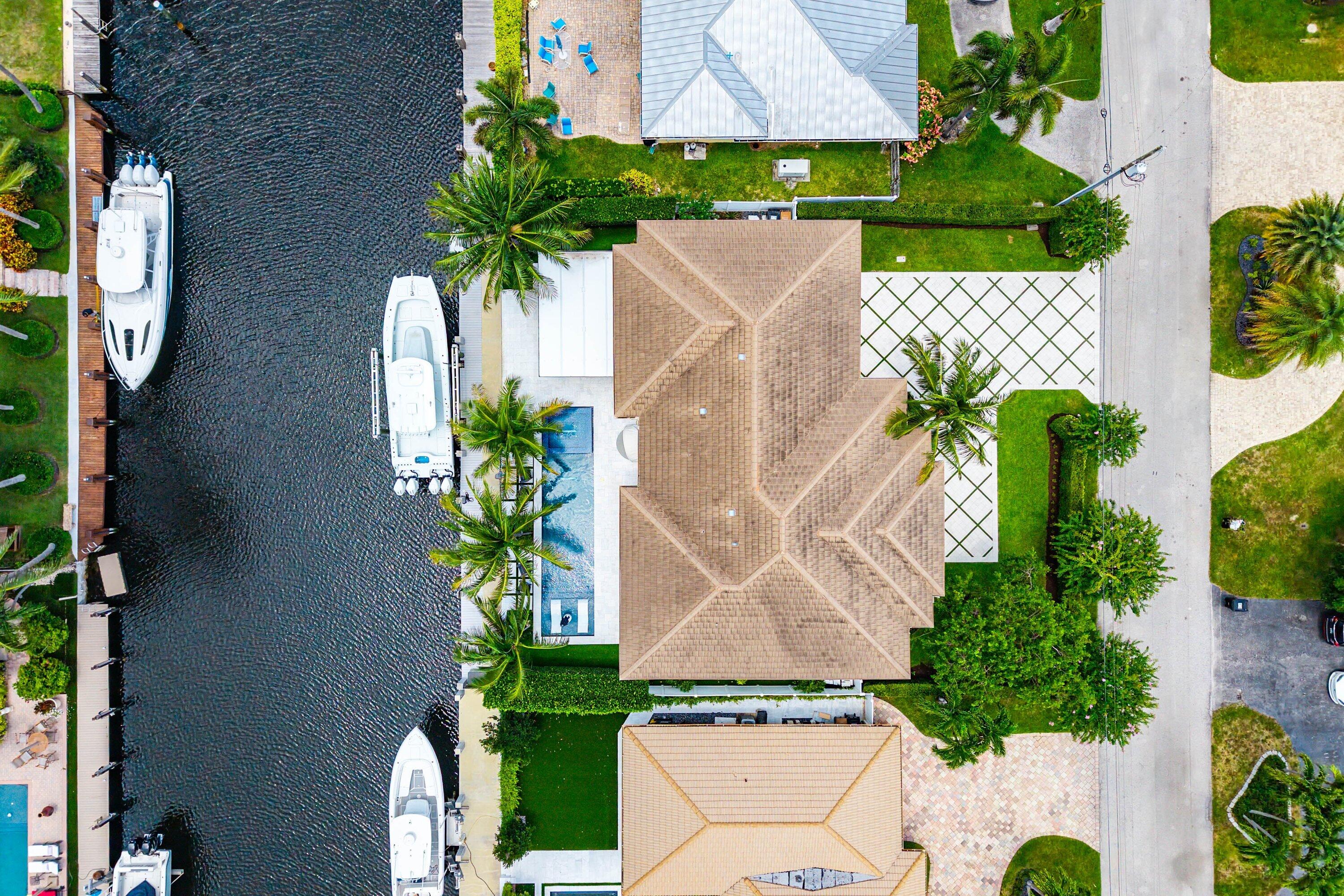 VENETIAN ISLES 2ND SEC - Residential