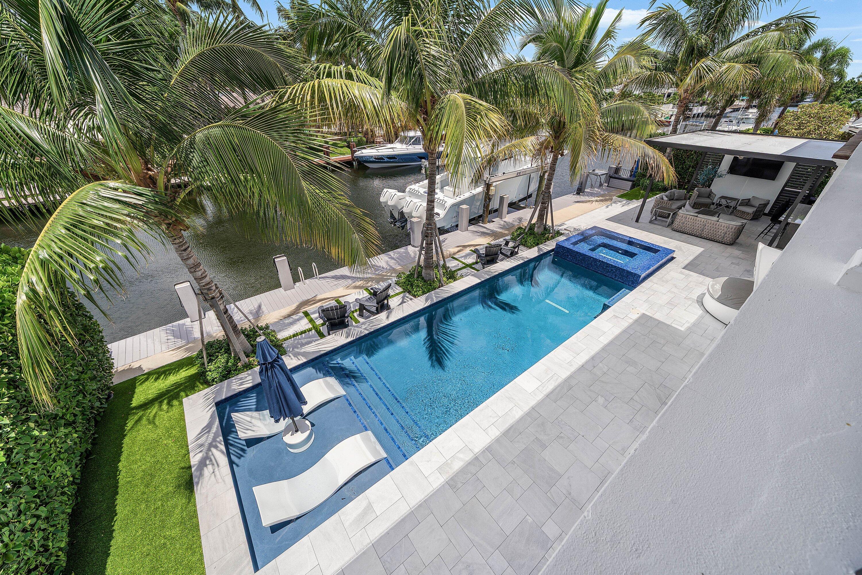 VENETIAN ISLES 2ND SEC - Residential