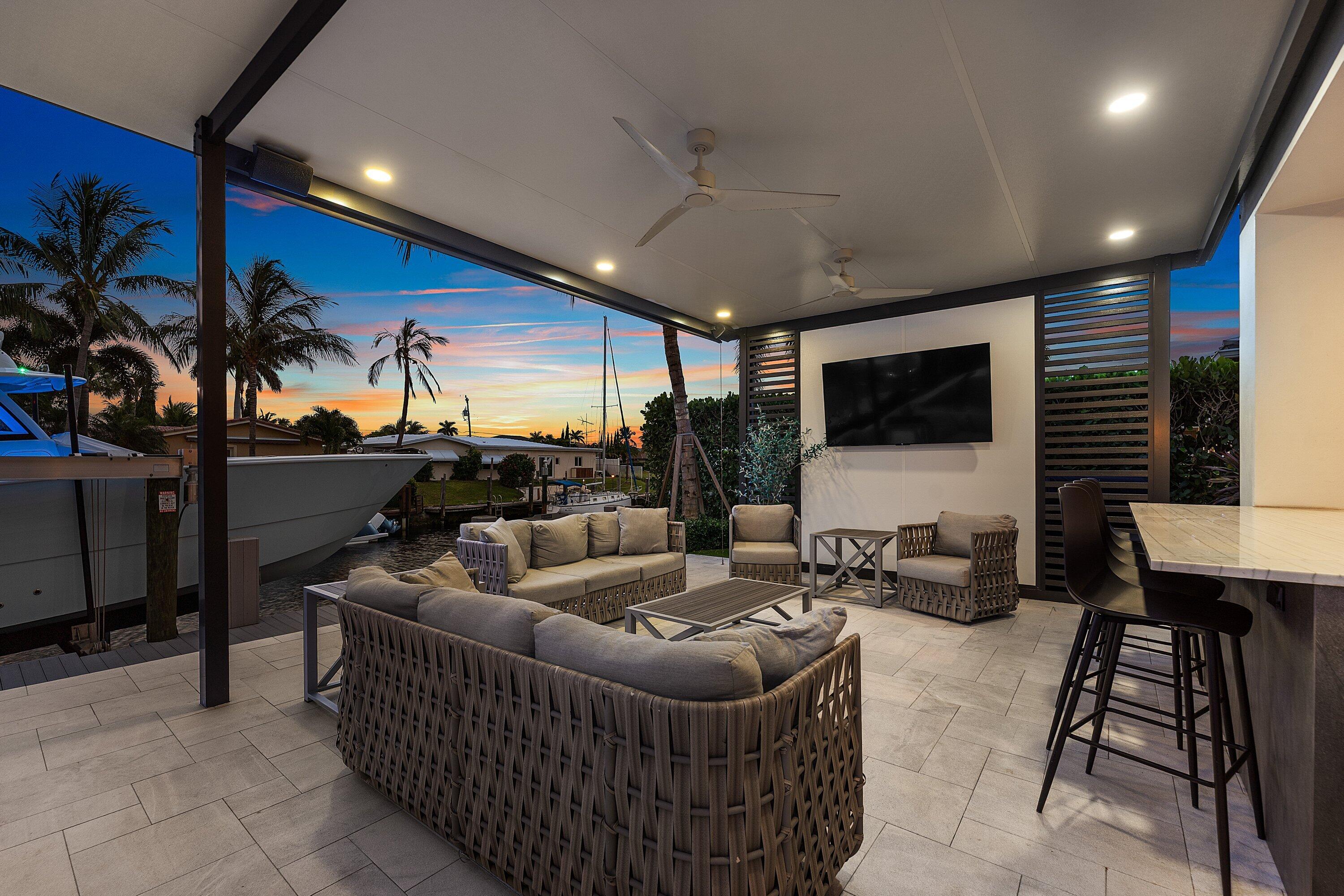 VENETIAN ISLES 2ND SEC - Residential