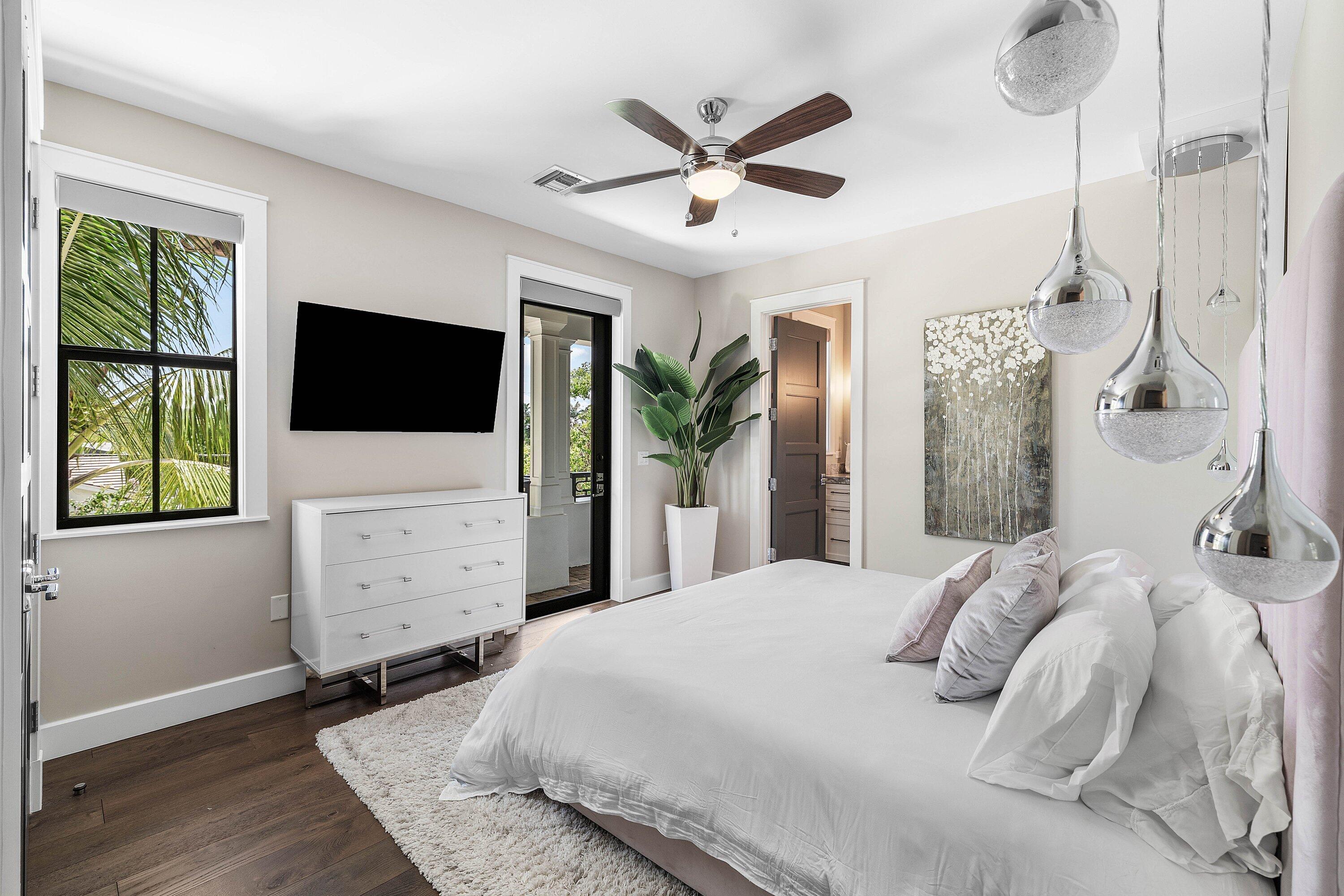 VENETIAN ISLES 2ND SEC - Residential