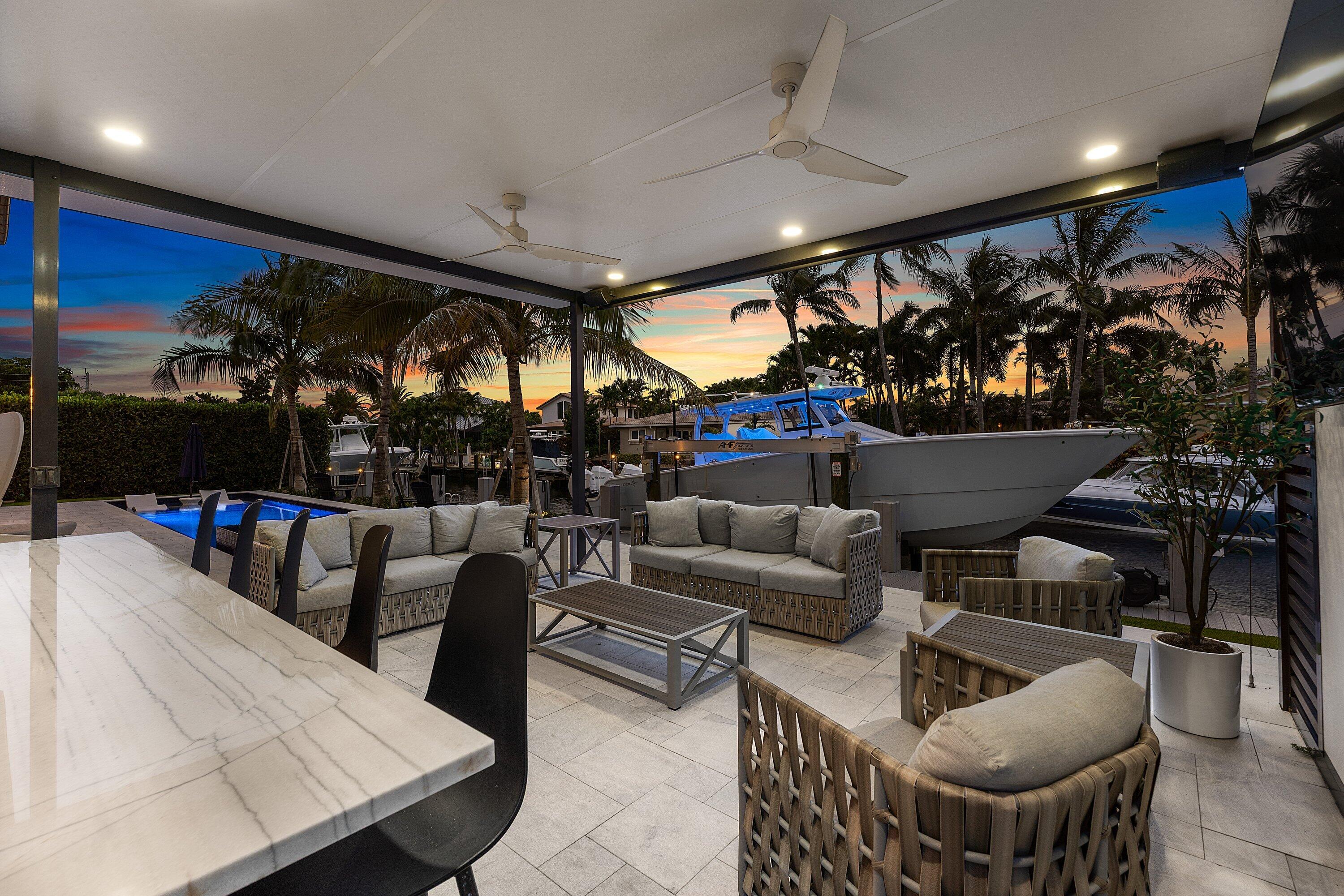 VENETIAN ISLES 2ND SEC - Residential