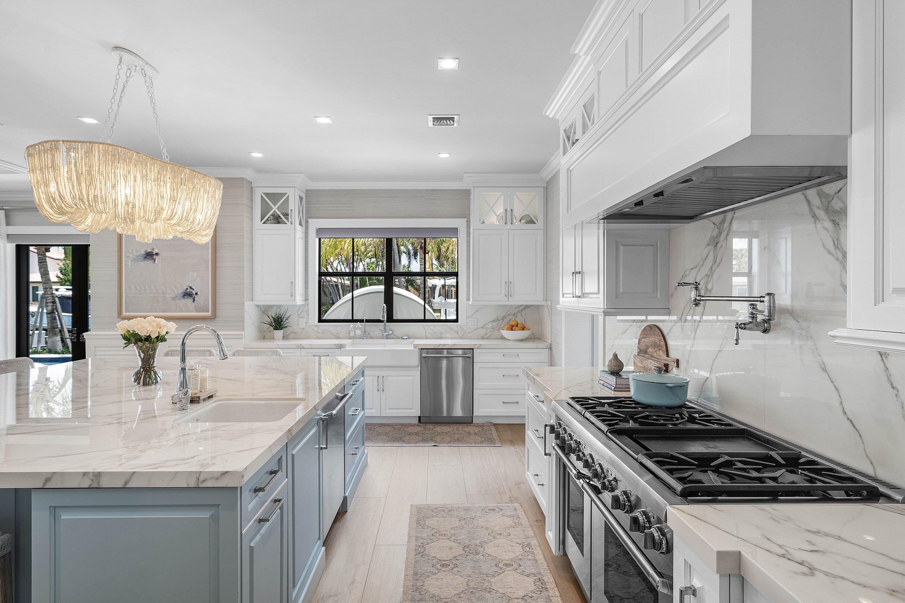 VENETIAN ISLES 2ND SEC - Residential