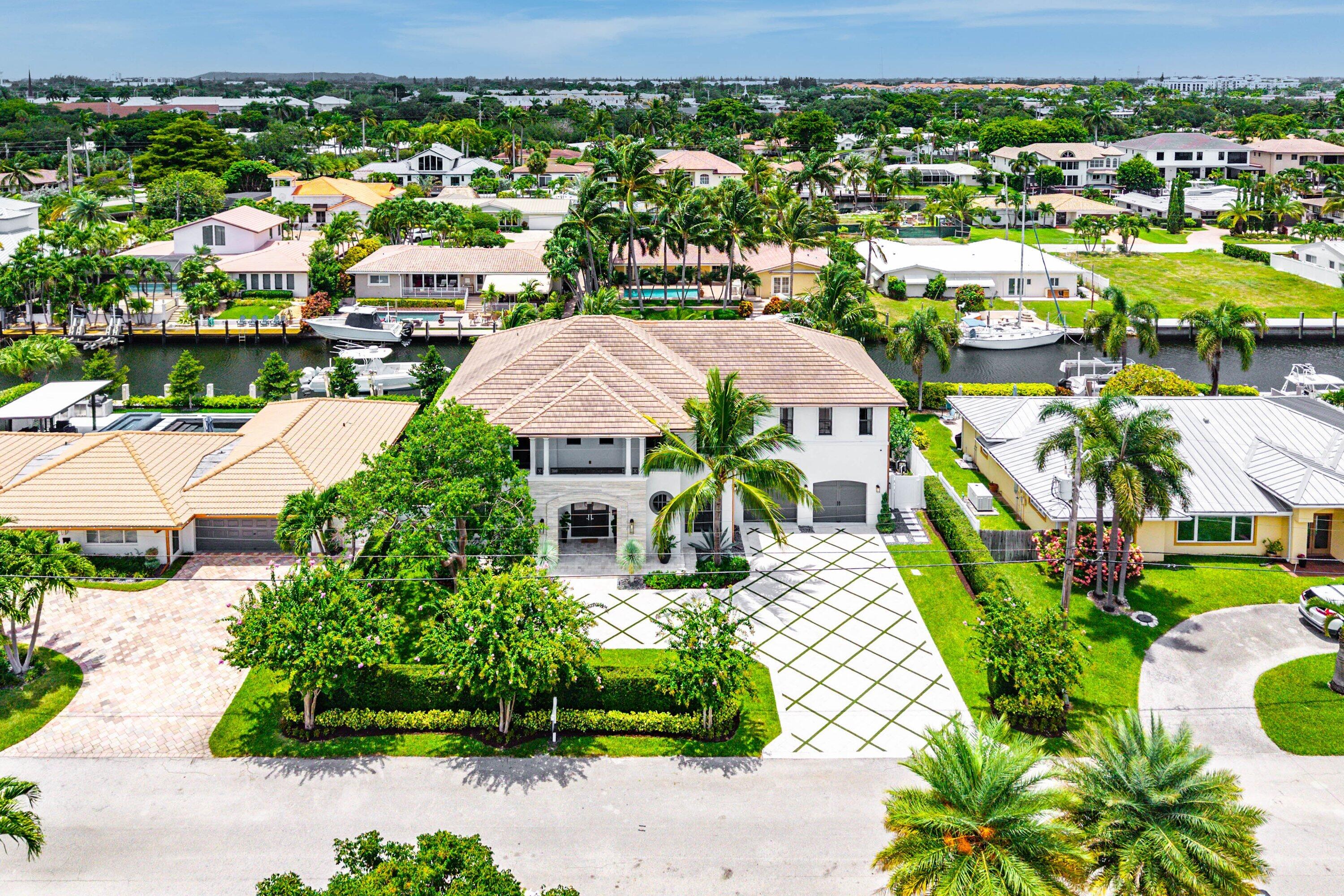 VENETIAN ISLES 2ND SEC - Residential