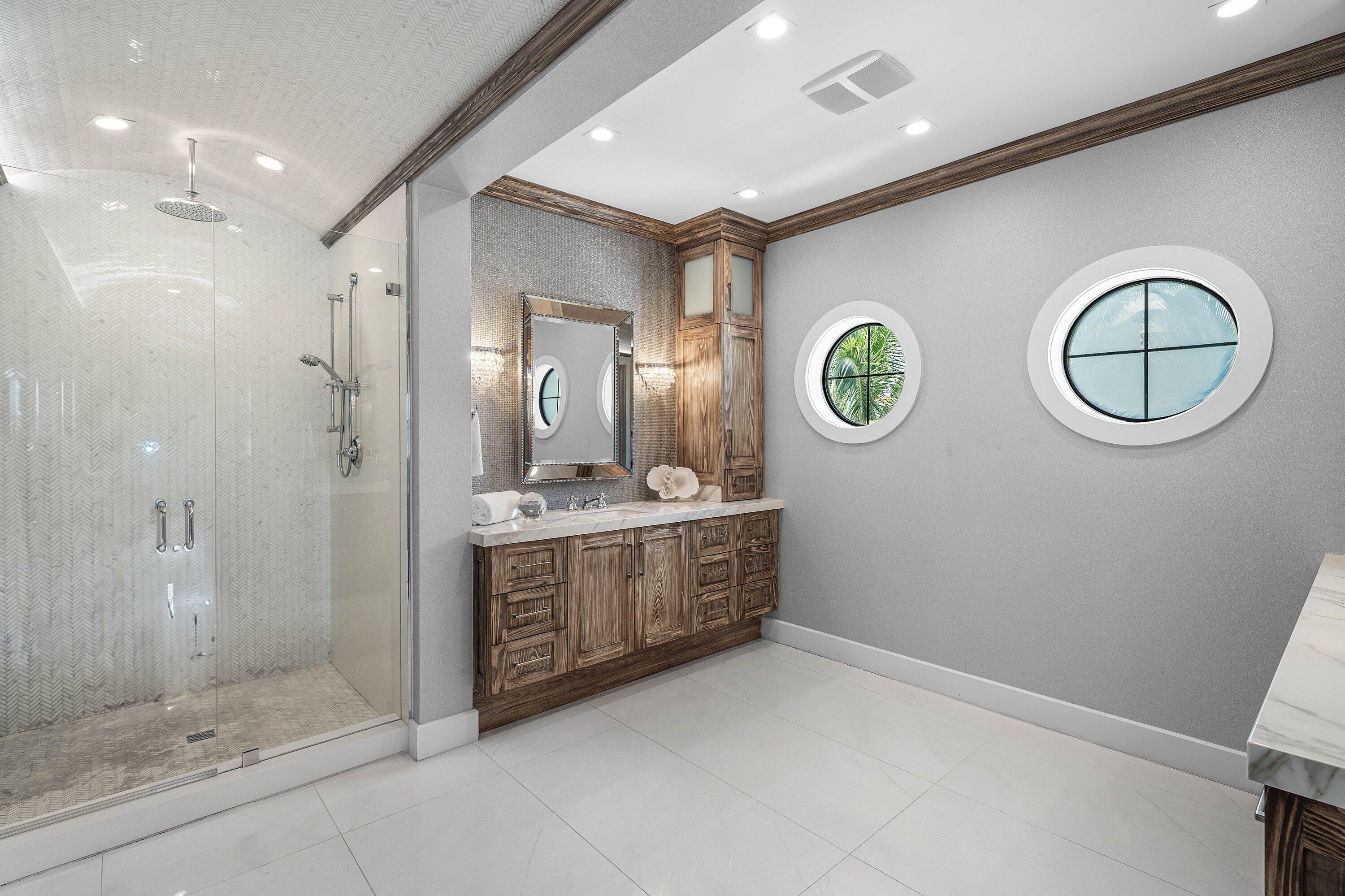 VENETIAN ISLES 2ND SEC - Residential