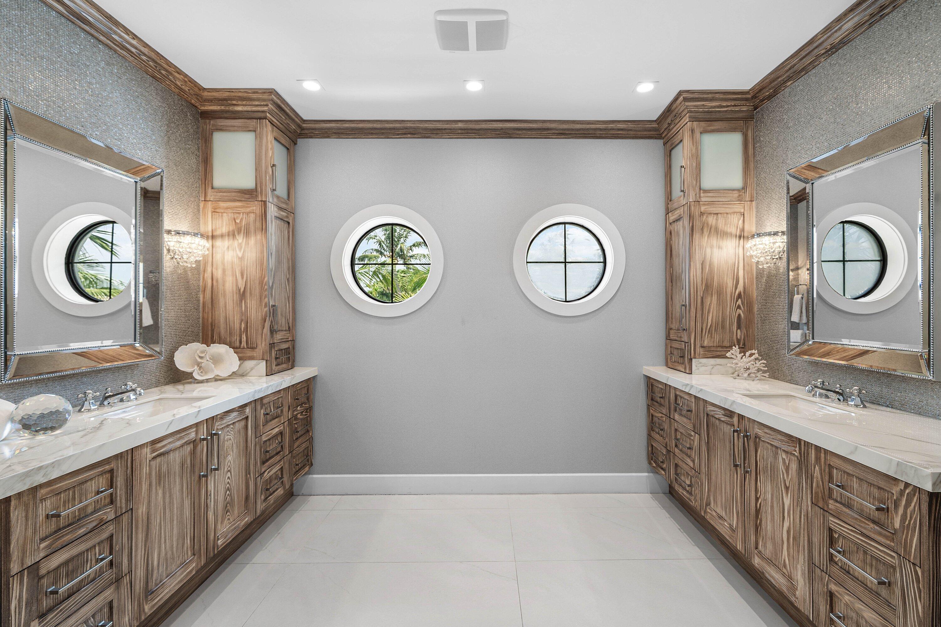 VENETIAN ISLES 2ND SEC - Residential