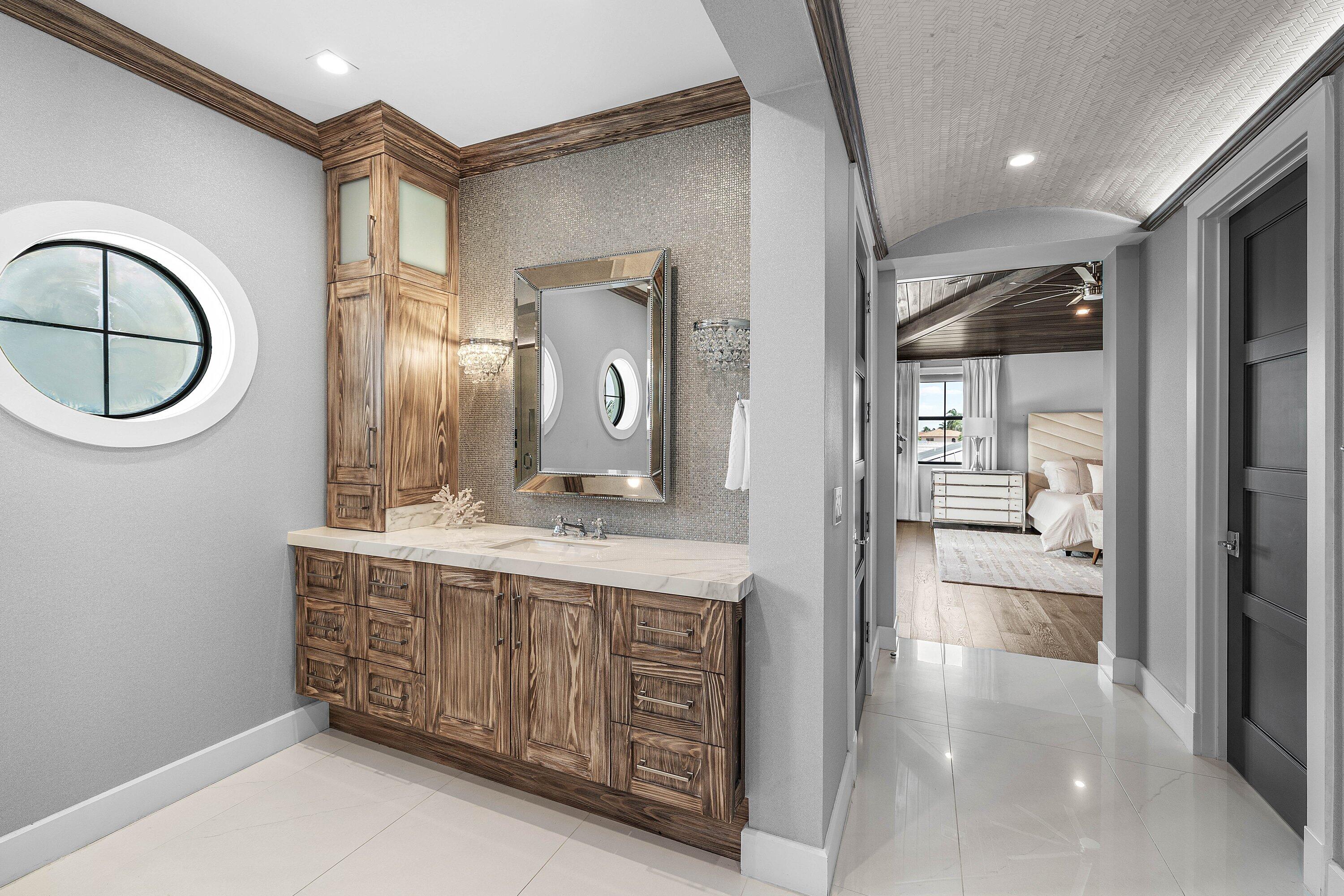 VENETIAN ISLES 2ND SEC - Residential