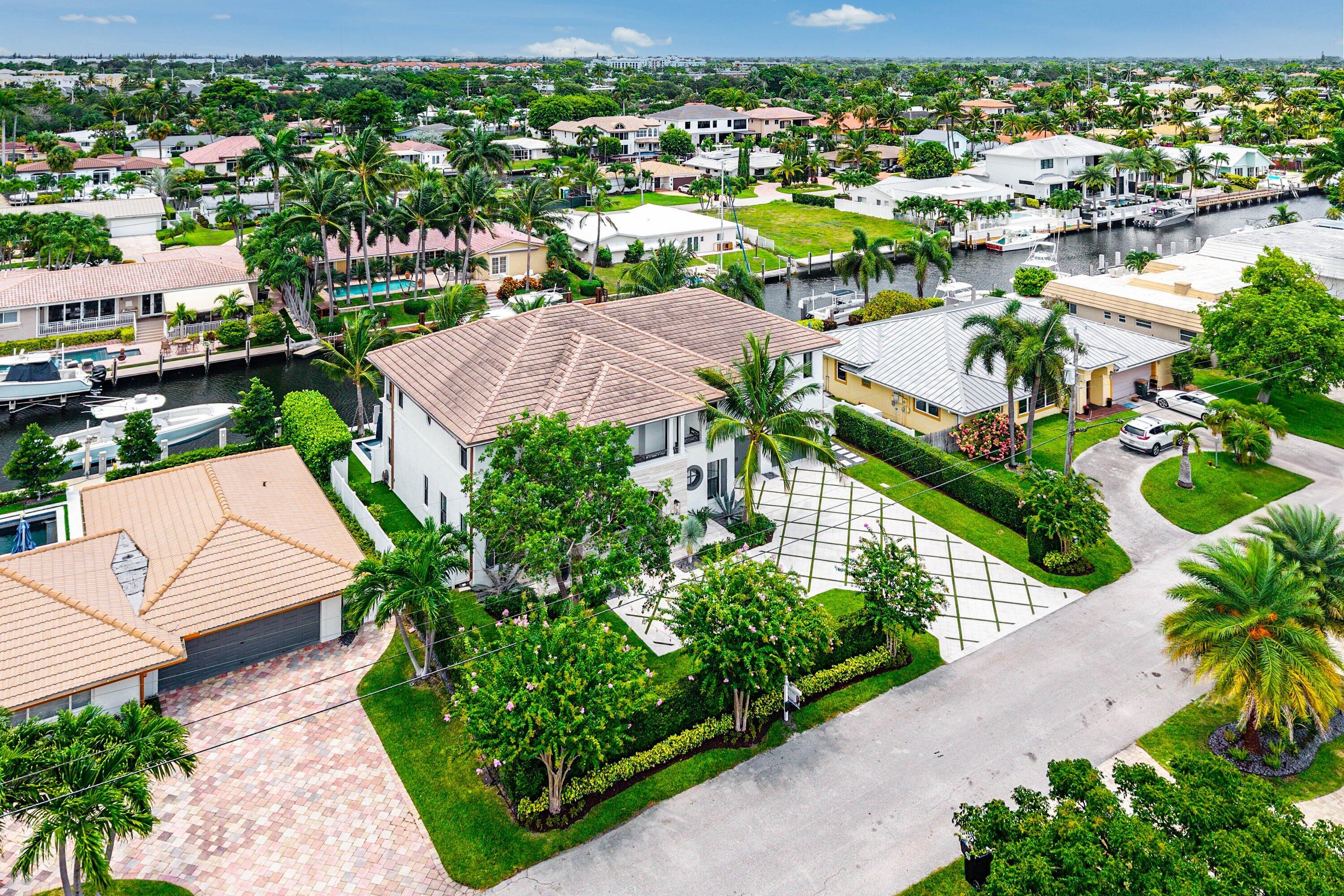 VENETIAN ISLES 2ND SEC - Residential