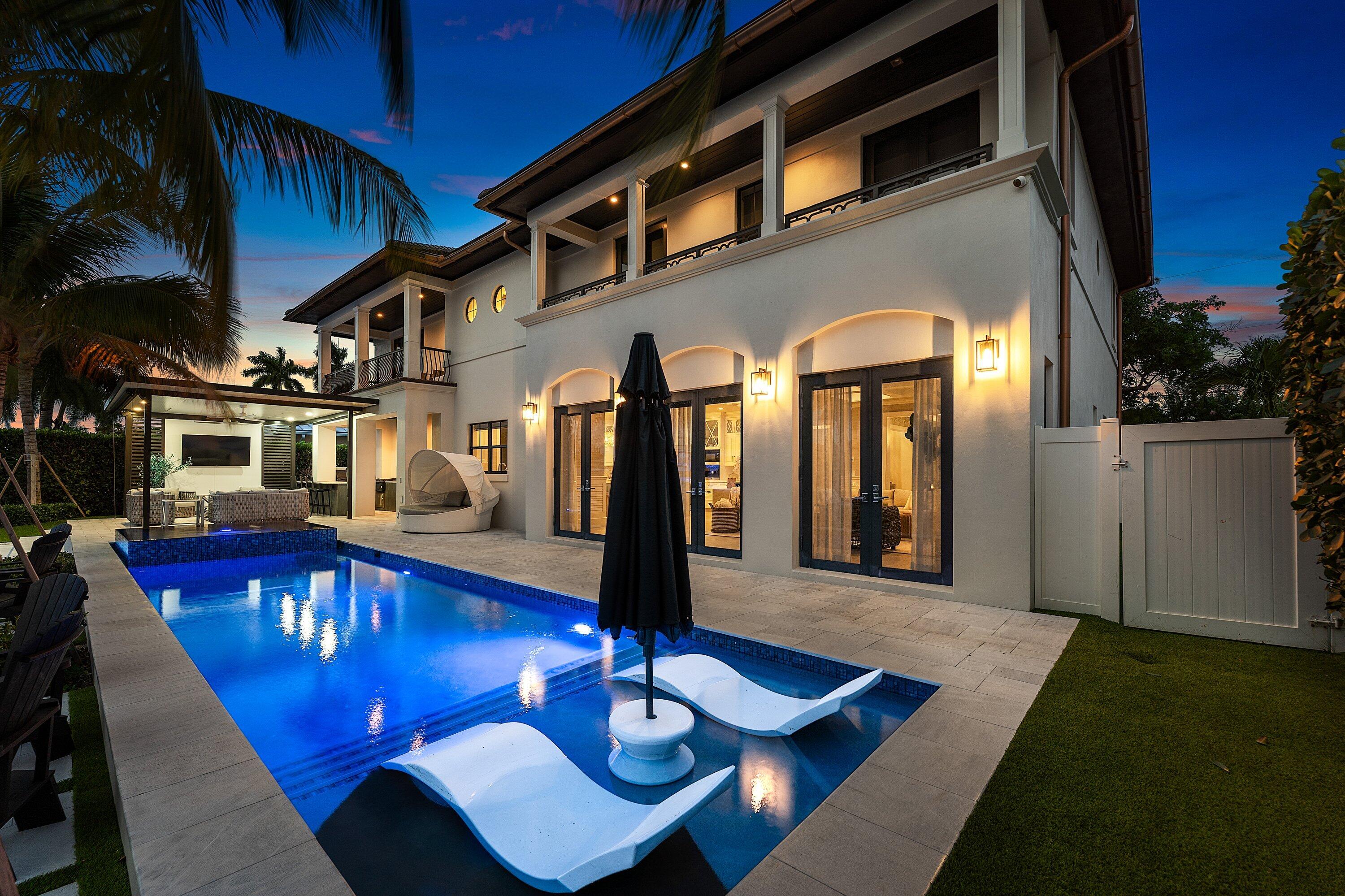 VENETIAN ISLES 2ND SEC - Residential